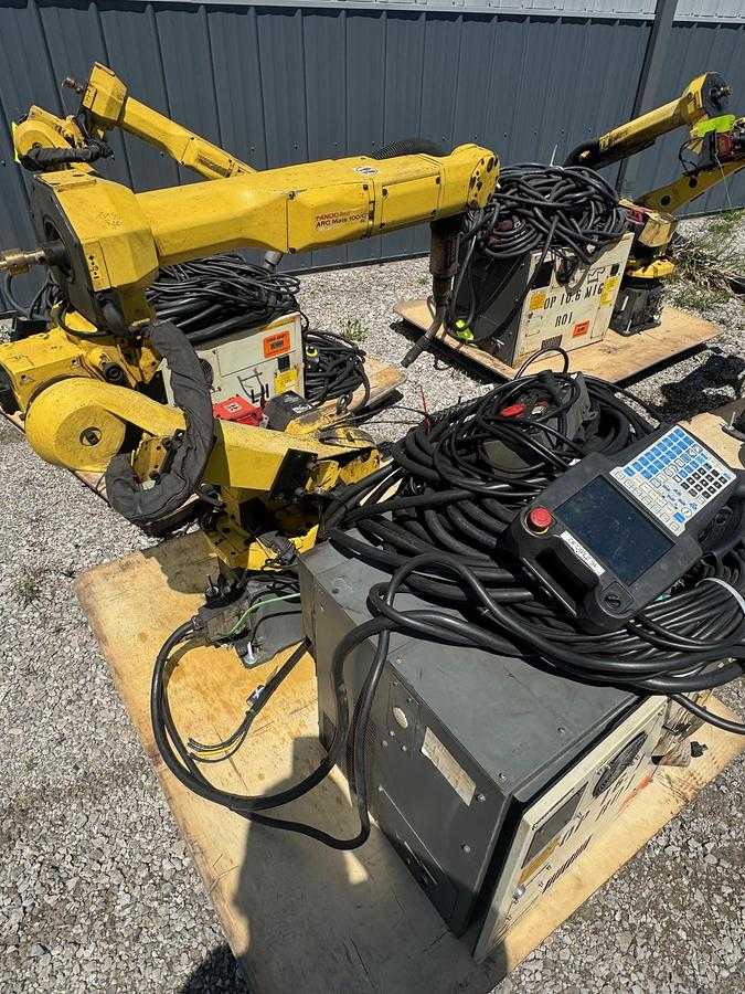 2013 FANUC ARC MATE 100IC/6L, 6KG, 1632MM REACH, R-30IB, ±0.1MM REPEATABILITY, 135KG MASS - ARTICULATED ROBOTS