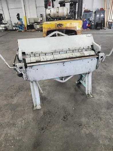 CHICAGO DRIES & KRUMP #31 BOX & PAN FINGER BRAKE (4' X 14 GAUGE) - BOX & PAN BRAKES