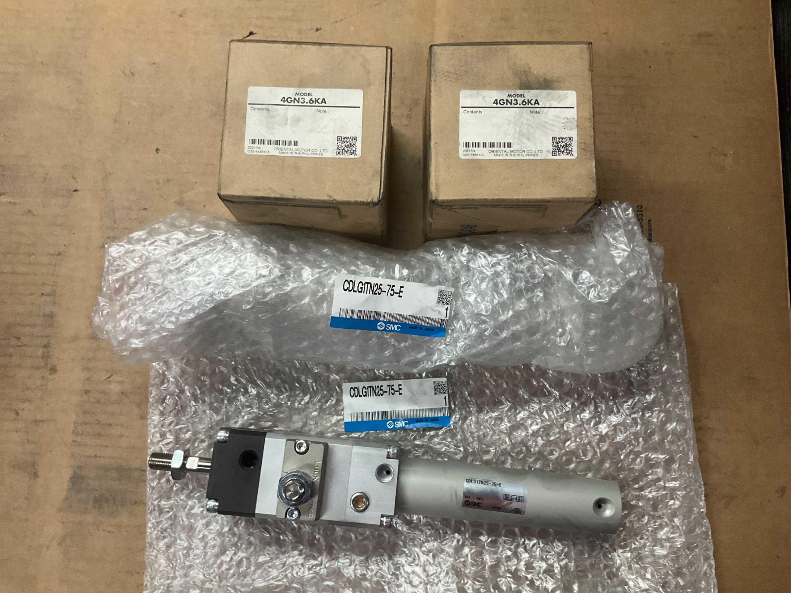 BULK QTY OF INDUSTRIAL PARTS - INDUSTRIAL PARTS