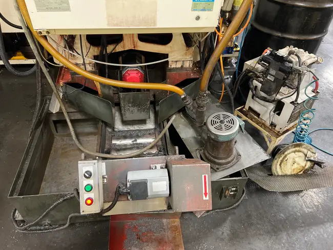 2004 MECTRON MTV-T351A 5 AXIS VERTICAL MACHINING CENTER - undefined