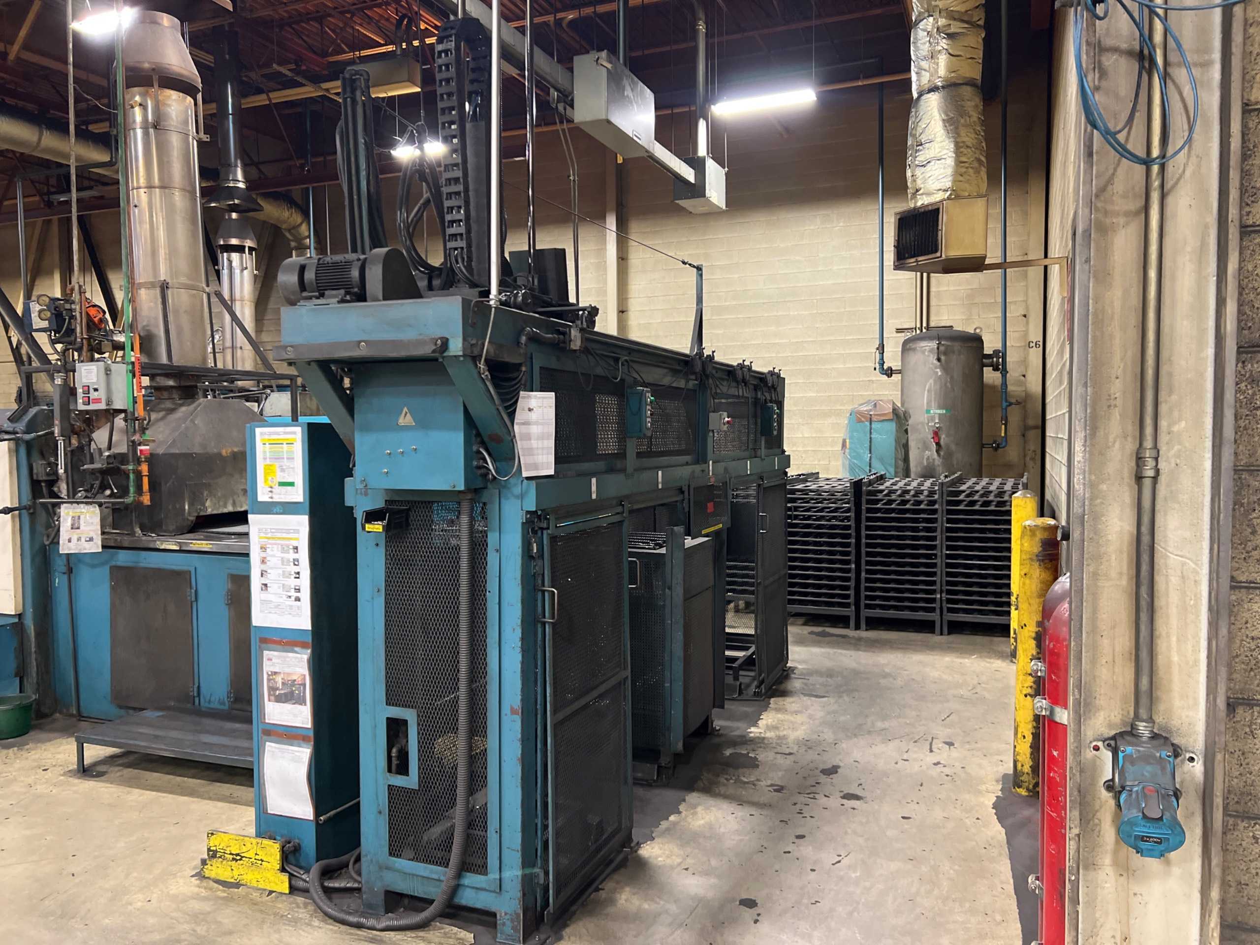 ROBOT LOADING SYSTEM - MACHINING PERIPHERALS