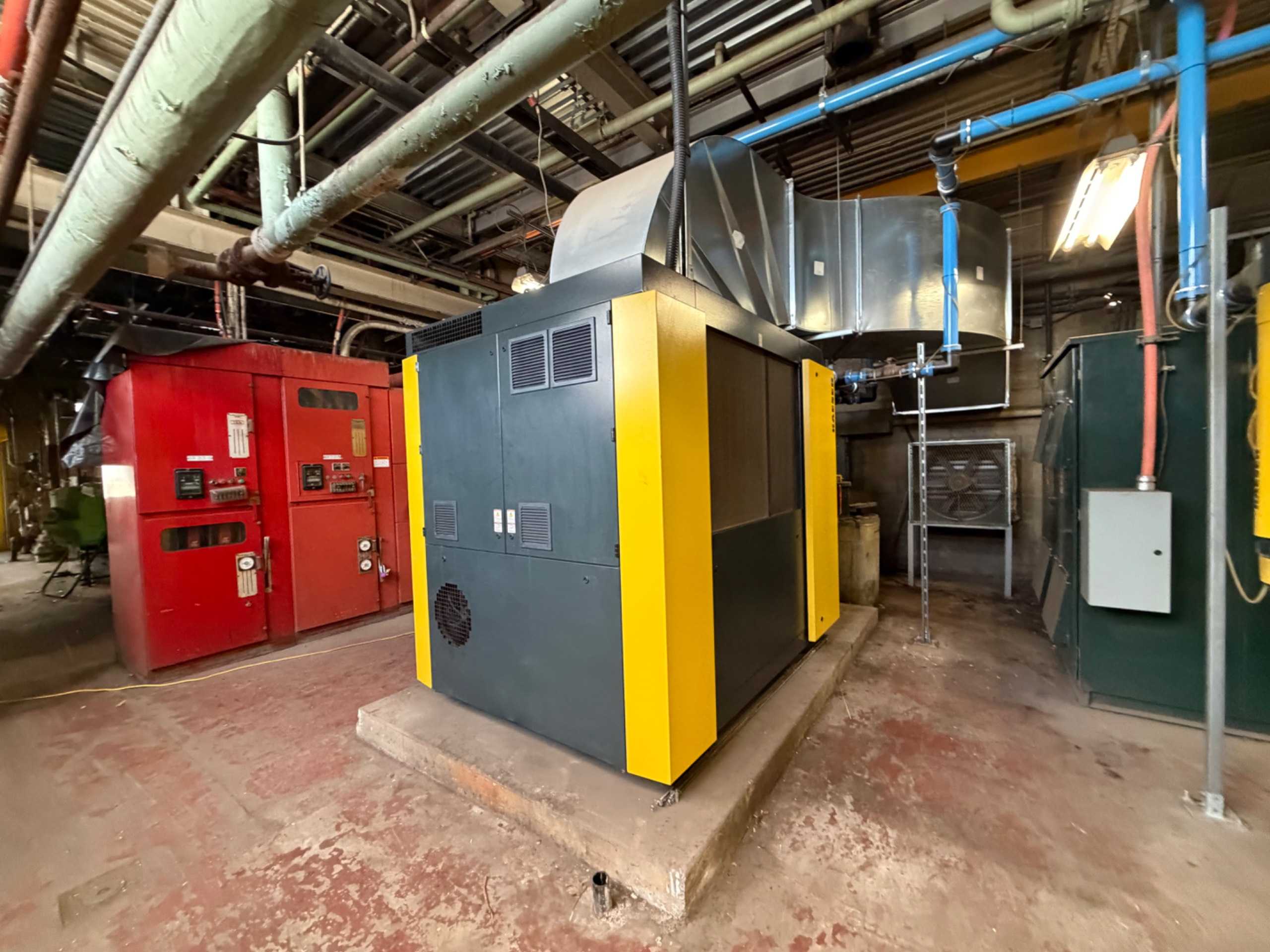 2022 KAESER DSD 150 ROTARY SCREW COMPRESSOR, 150HP, 717CFM, 125PSIG, 575V - STATIONARY AIR COMPRESSOR
