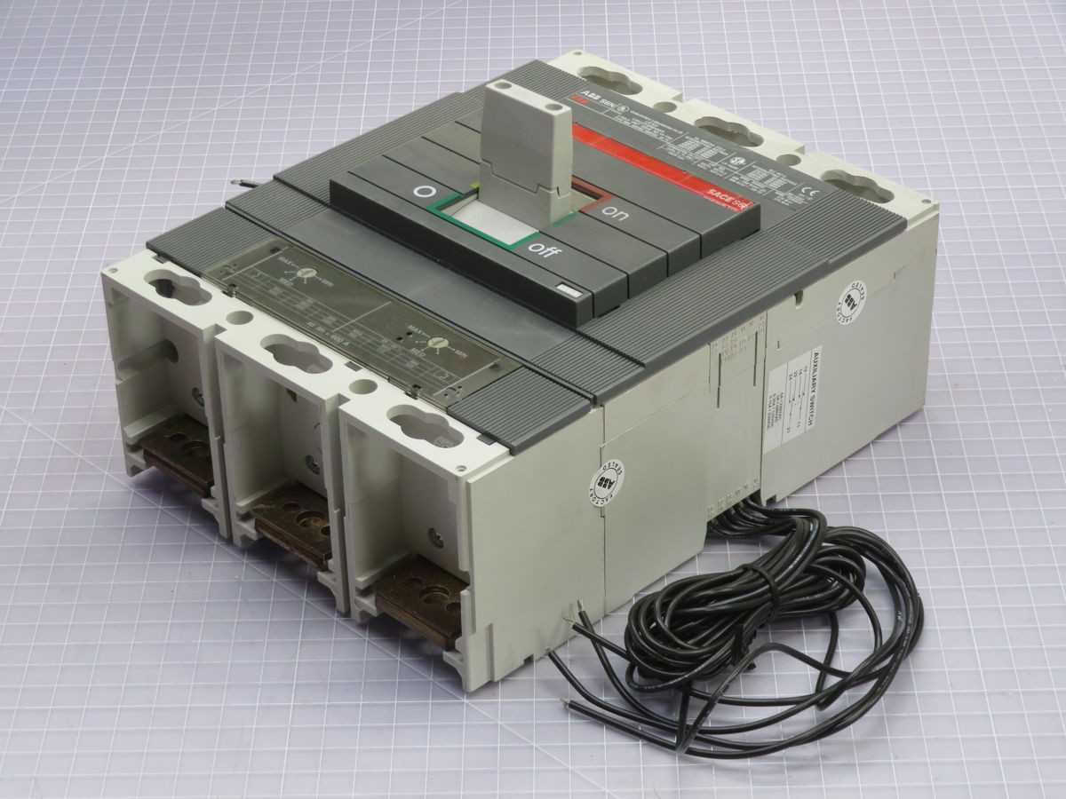 ABB S6N600TWAS8 26324 CB, 3-POLE, 600A CURRENT, 600V AC VOLTAGE, 65KA IC @ 240V AC, 50/60HZ - CIRCUIT BREAKERS