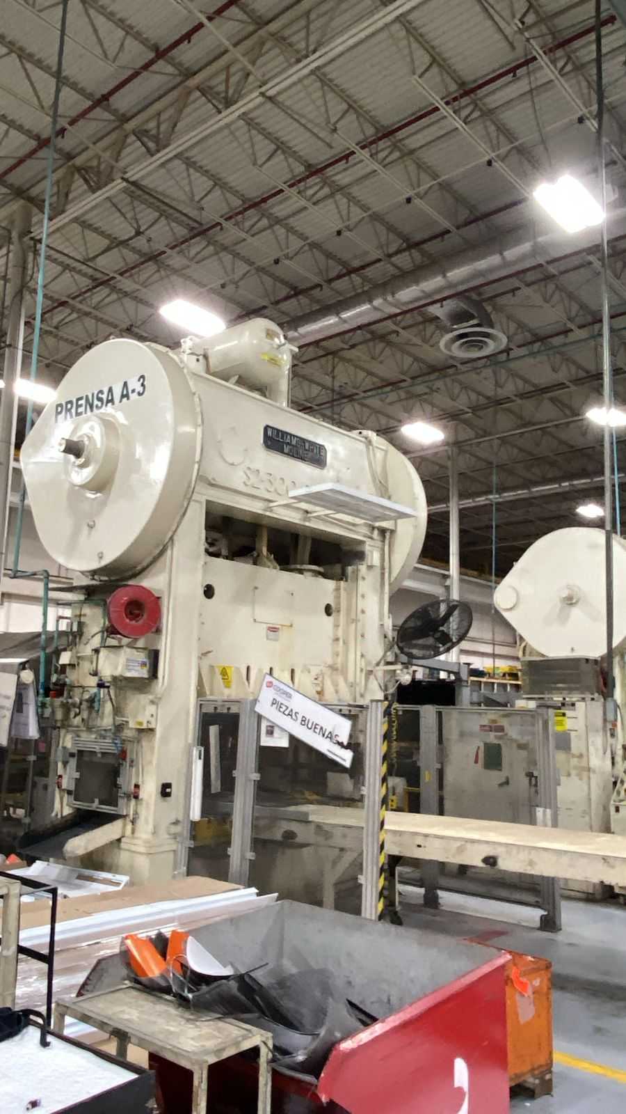WILLIAMS-WHITE S2-300-84-54 300-TON MECHANICAL PRESS, 12IN STROKE, 40IN SHUT HEIGHT, 20-40 SPM - MECHANICAL PRESSES