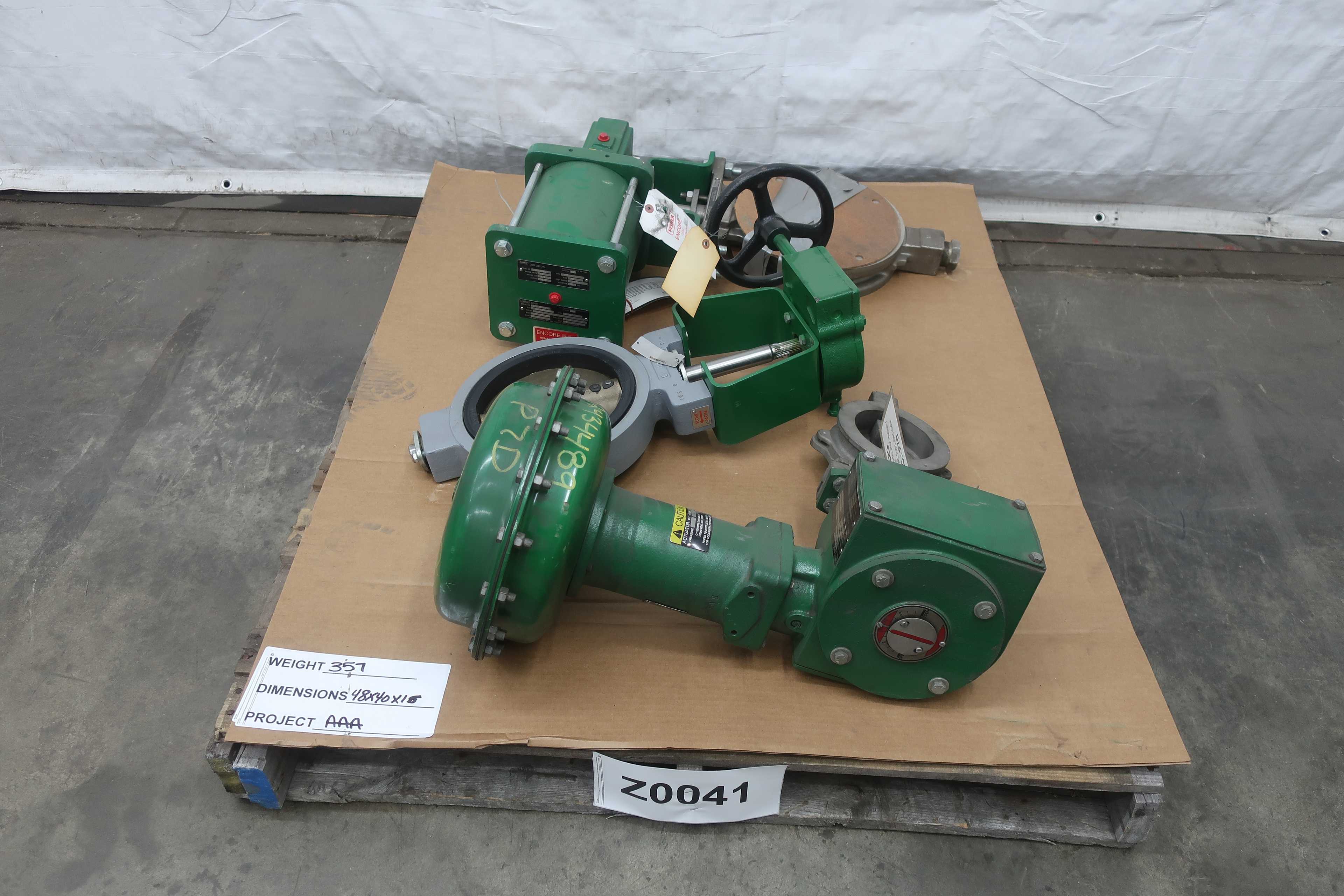 LOT OF 3 FISHER BUTTERFLY VALVES - BUTTERFLY VALVE