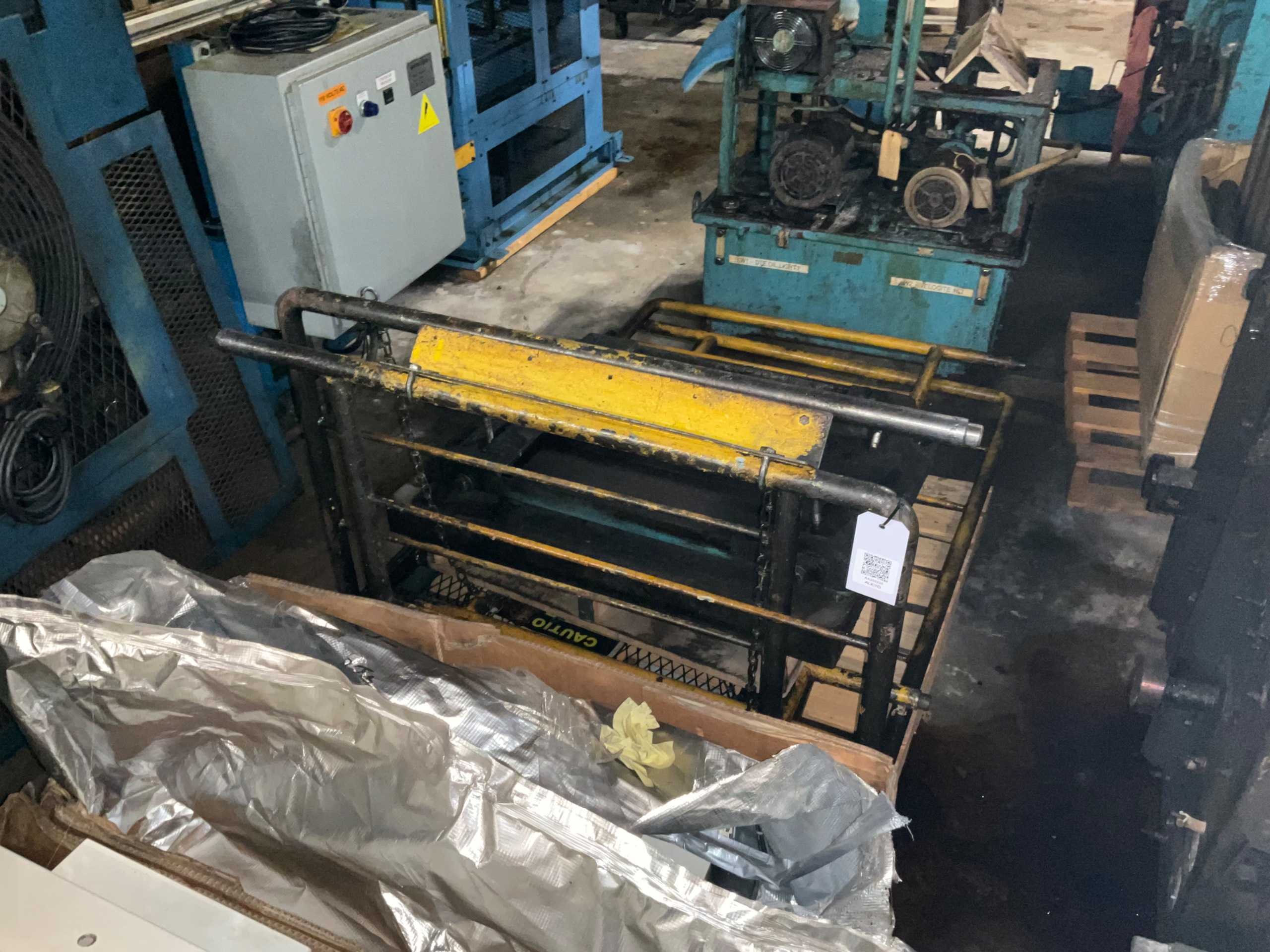 BULK QTY OF FURNACE PARTS - FURNACE PARTS