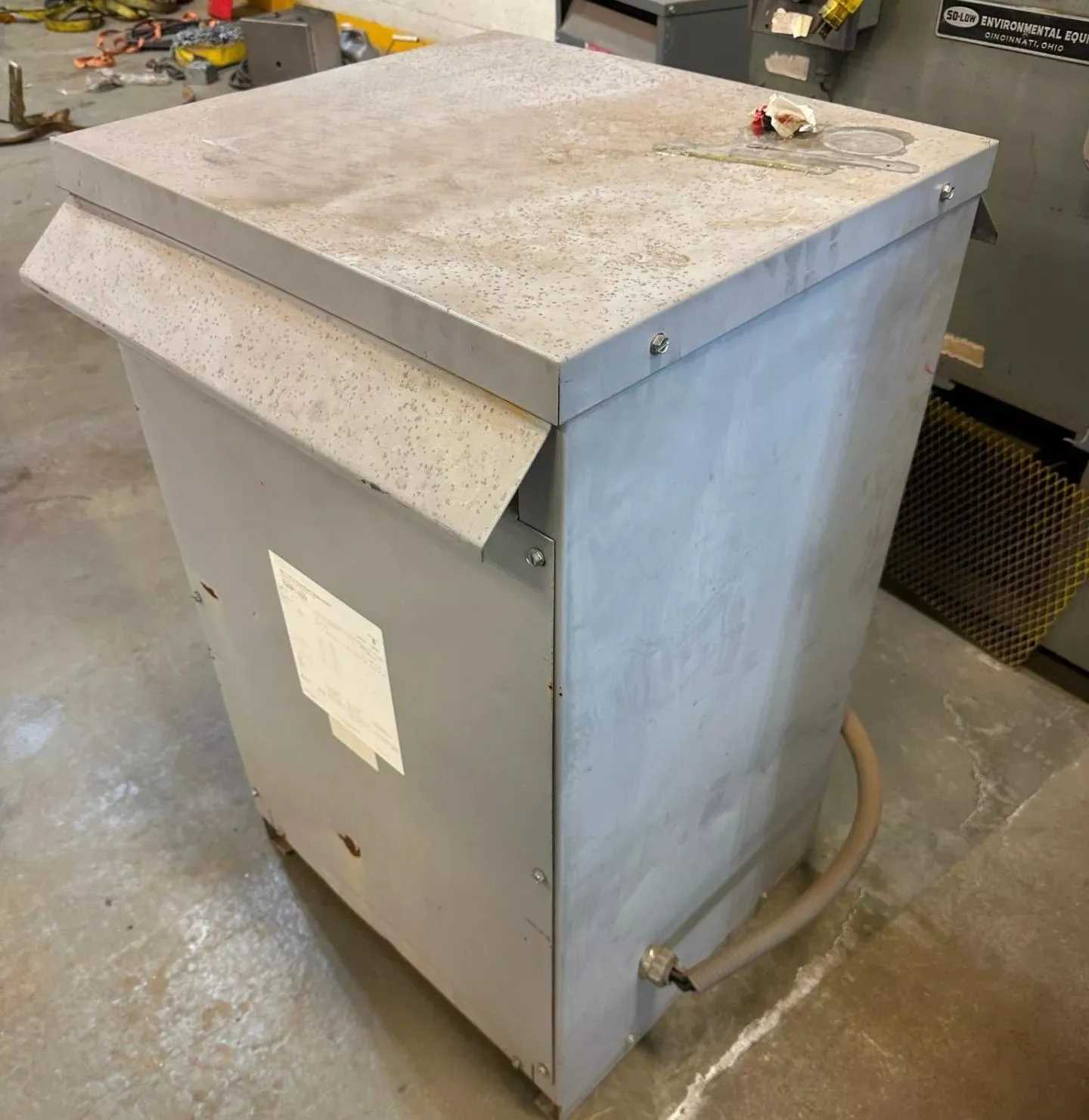 EATON CUTLER-HAMMER T20P11S37 TRANSFORMER, 37.5 KVA, 1PH, 240X480V/120/240V, 150C RISE, 300 LBS - DRY TRANSFORMERS
