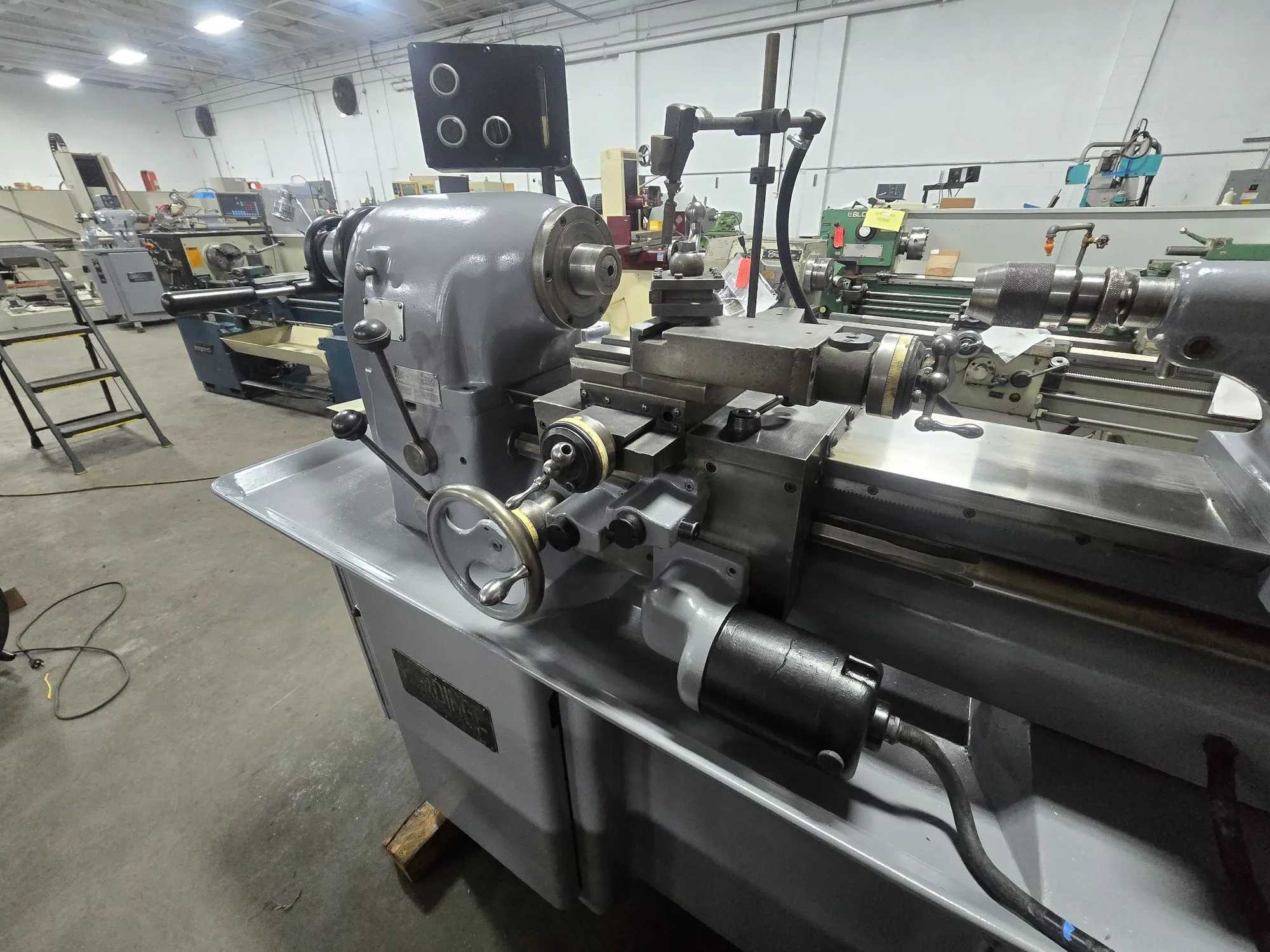 HARDINGE TFB-H TOOLROOM LATHE, 11" SWING, 18" CTRS, 1.5 HP, 125-3000 RPM - MANUAL LATHES