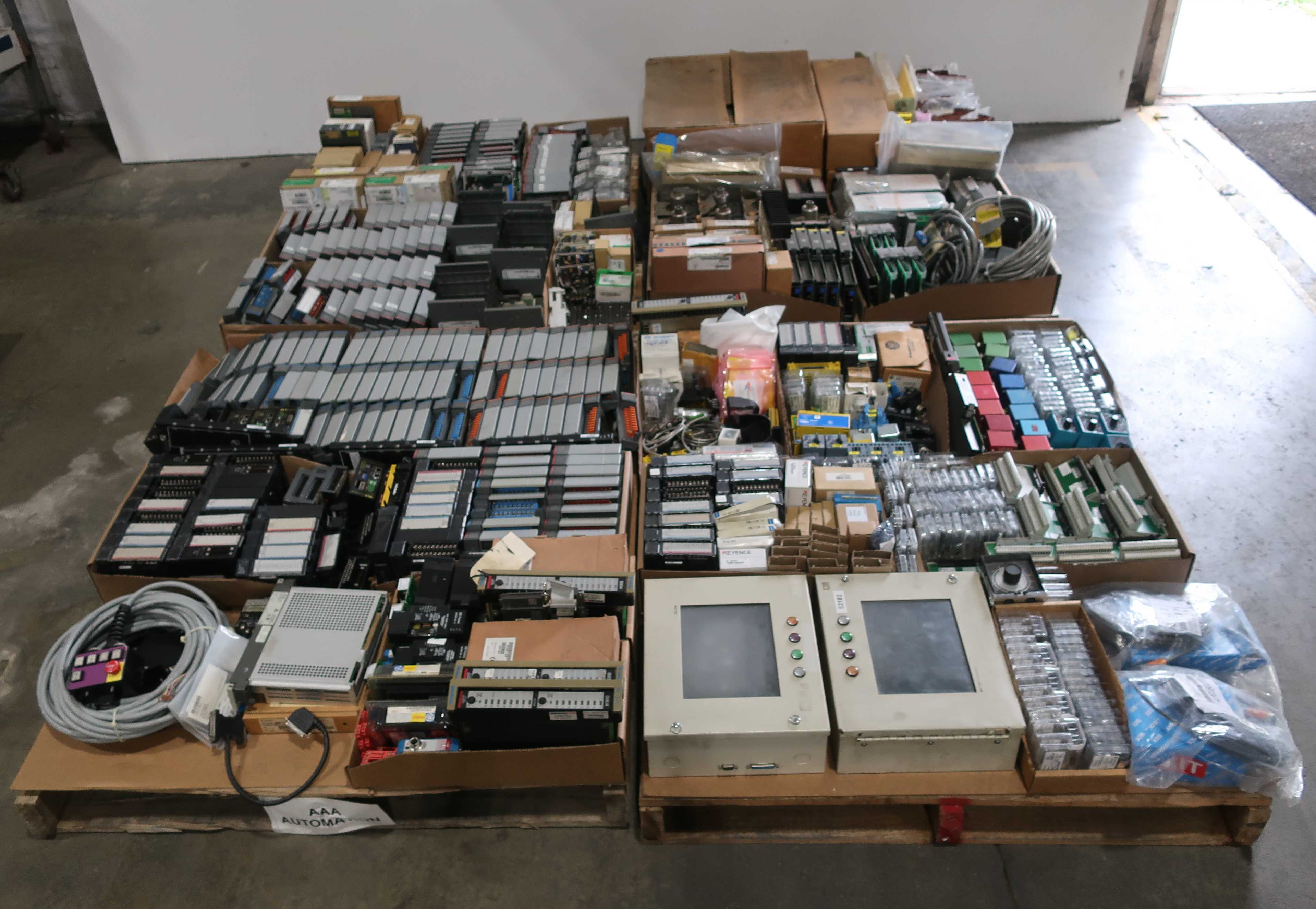 SKU 1079626 - 4 PALLETS OF ASSORTED AUTOMATION AND CONTROLS - AUTOMATION & CONTROLS