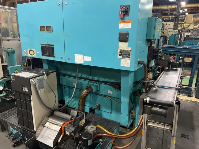 IZUMI KINZOKU KN-312B CYLINDRICAL GRINDER - undefined
