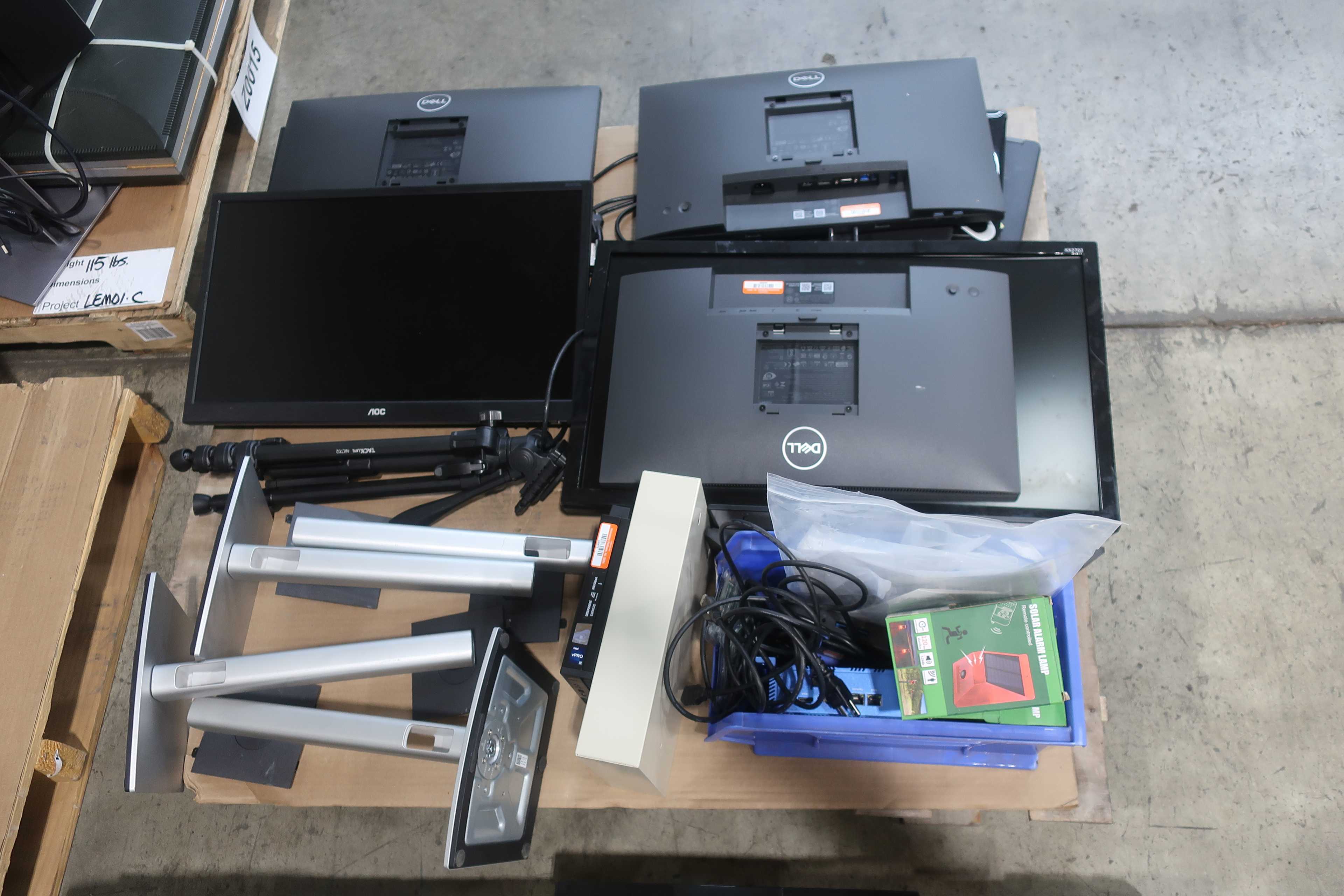 5 PALLETS OF ASSORTED COMPUTER ACCESSORIES - ELECTRICAL COMPONENTS
