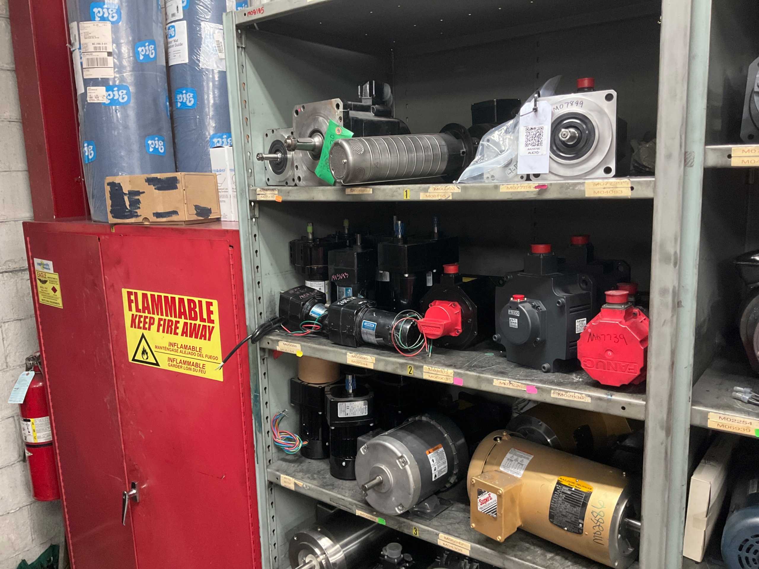 BULK QTY OF INDUSTRIAL PARTS