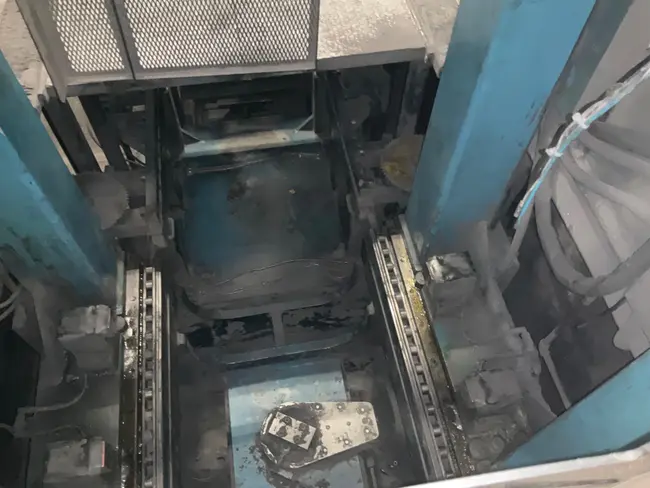 CINCINNATI 220-DCII-6 COMPACTING PRESS - undefined