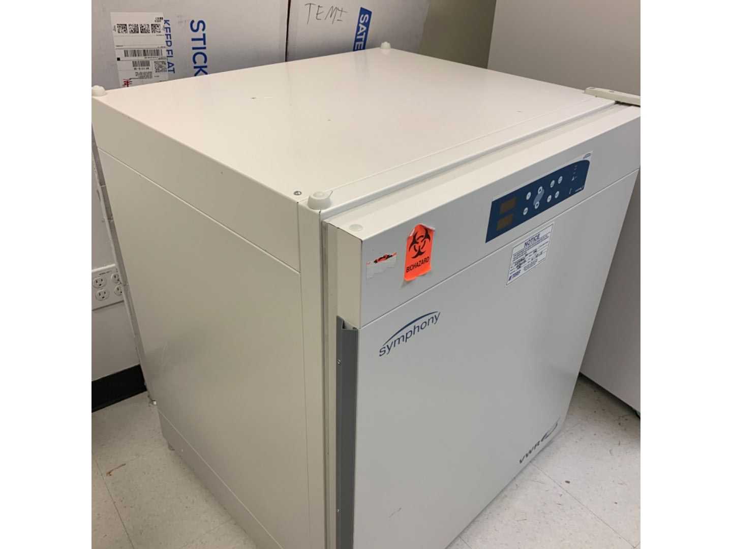 SYMPHONY 5A CO2 INCUBATOR - LAB EQUIPMENT