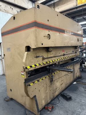 1987 STANDARD INDUSTRIAL AB200-12 HYDRAULIC PRESS BRAKE - 200 TON, 12' BED/RAM - PRESS BRAKES