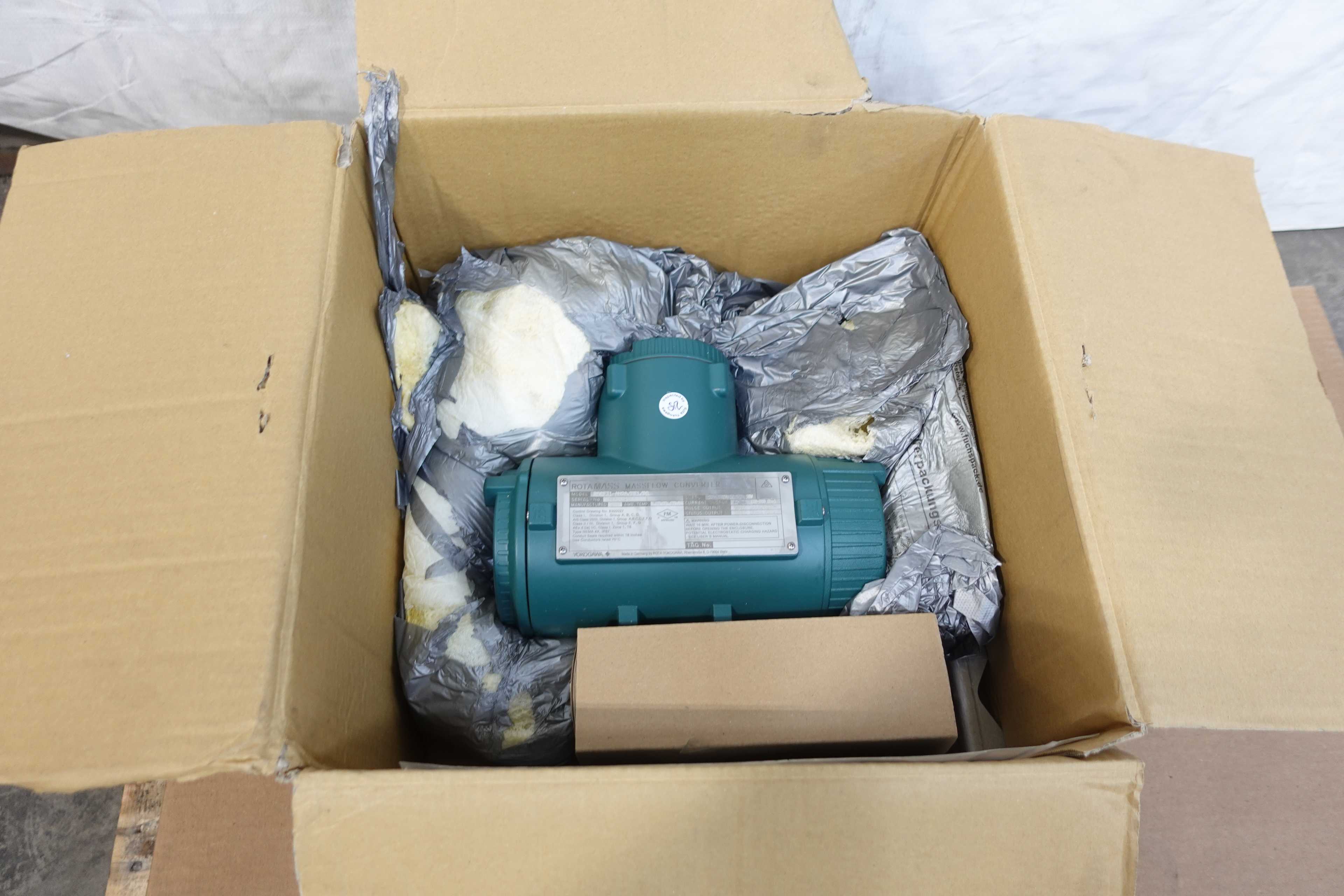 YOKOGAWA ROTAMASS RCCF31-AH2A/FF1/BG MASS FLOW CONVERTER - FLOW MEASUREMENT