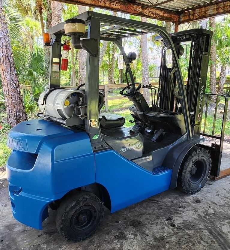 TOYOTA 8FGU25 SIT-DOWN FORKLIFT - SIT-DOWN FORKLIFT