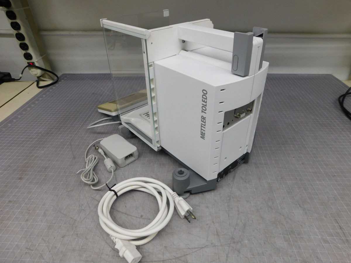 METTLER TOLEDO XSE204 ANALYTICAL BALANCE 220G X 0.1MG - LAB & SCIENTIFIC