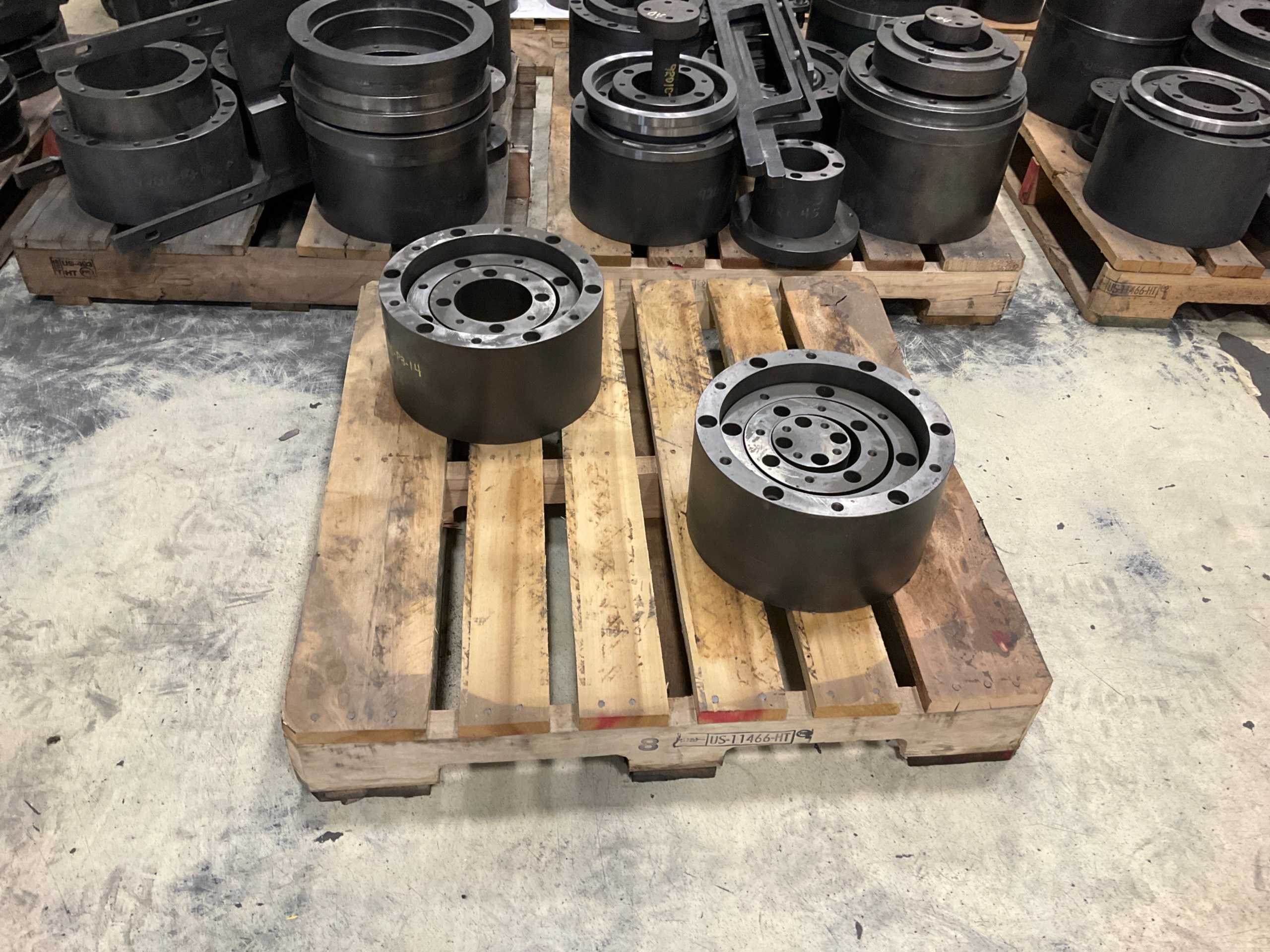 BULK QTY OF TOOLING FOR CINCINNATI 220-DCII-6 PRESS - TOOLING FOR PRESSES