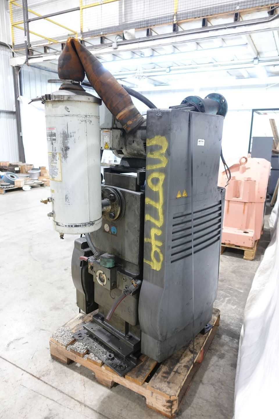 SKU 1722932 - BOC EDWARDS 900-212-014 STOKES VACUUM PUMP - VACUUM PUMP
