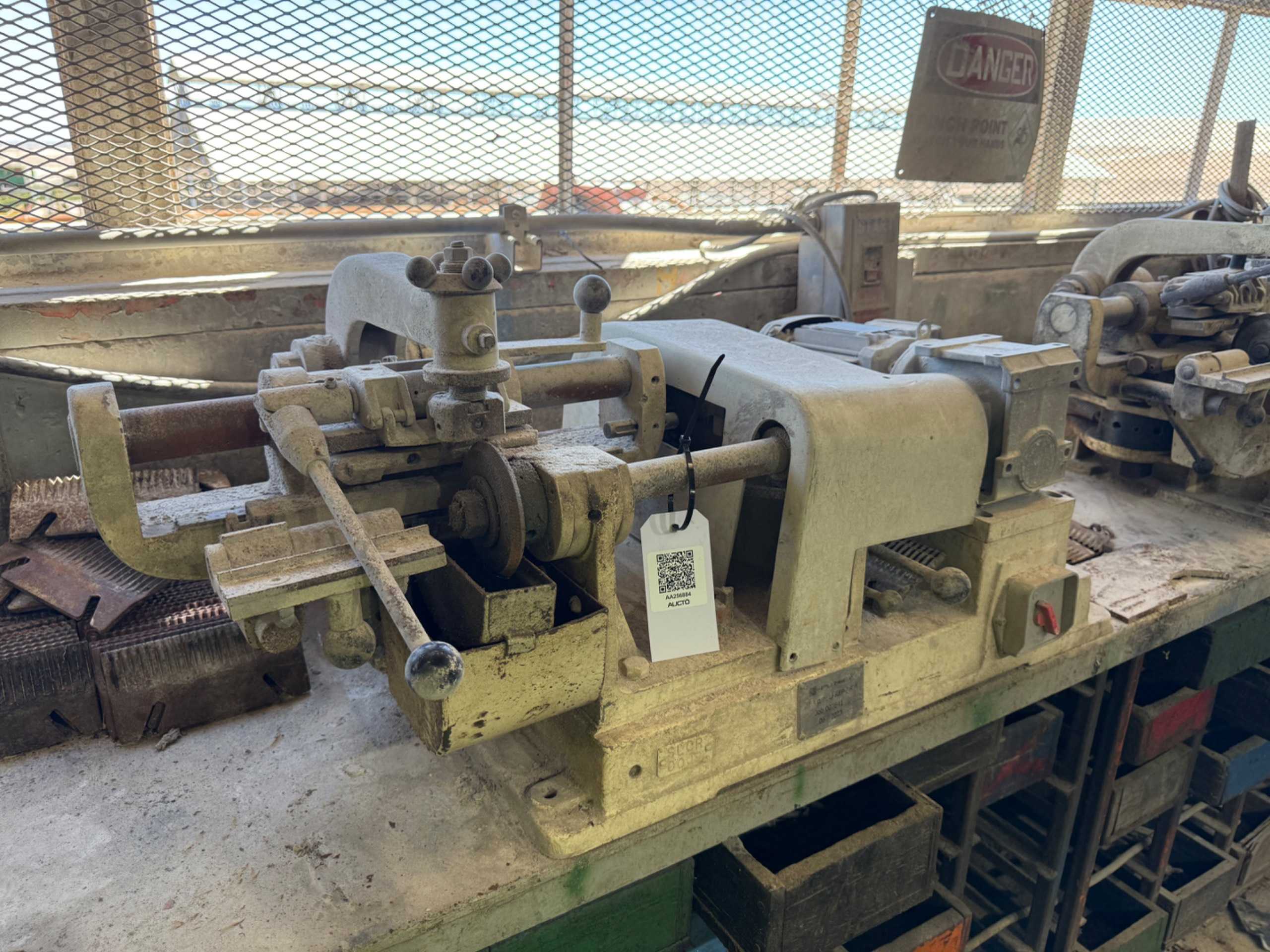 PUTSCH BEET SLICER BLADE SHARPENING MACHINE - TOOLS