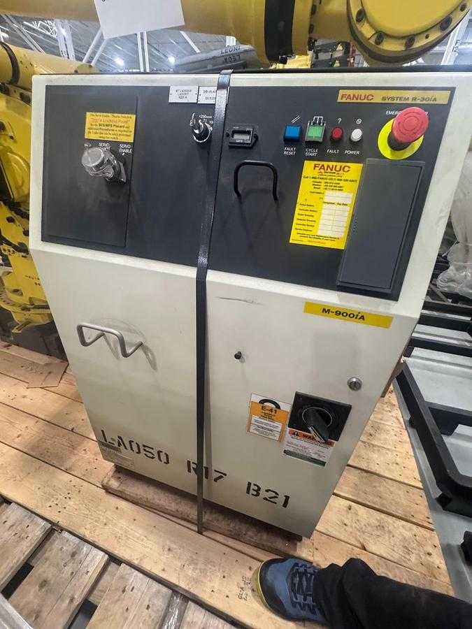 2014 FANUC M-900IA/400L ARTICULATED ROBOT, 400KG PAYLOAD, 3625MM REACH, R-30IA CONTROL - ARTICULATED ROBOTS