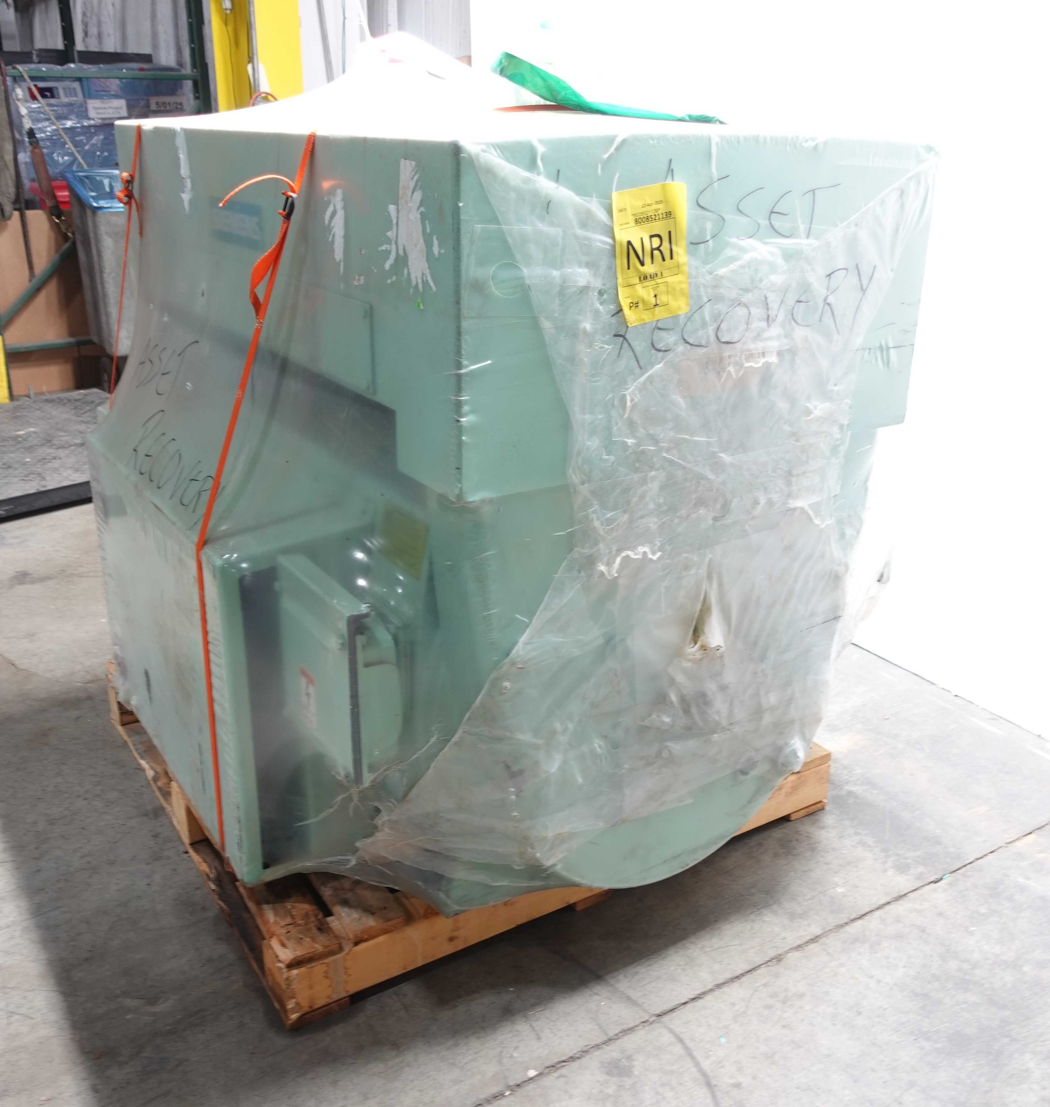 SIEMENS 700 HP MOTOR - AC MOTOR