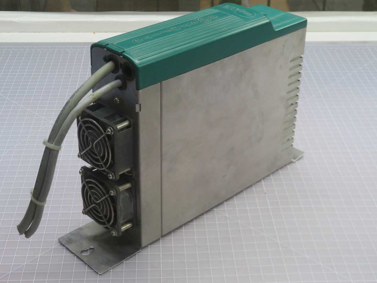 SYCOTEC 4429 INVERTER, 100-240V INPUT, 0-70V OUTPUT, 14A CURRENT, 1.0KW POWER - POWER INVERTERS