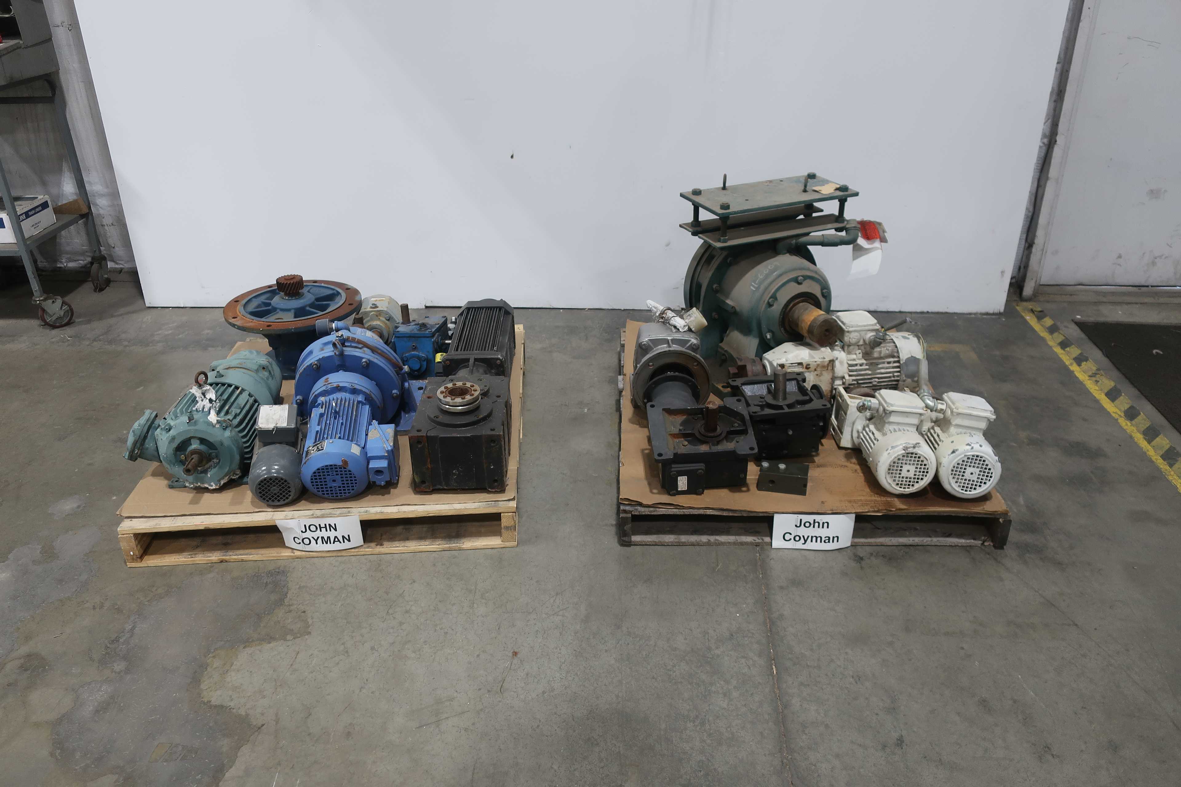 2 PALLETS OF ASSORTED GEAR REDUCERS - GEAR REDUCERS