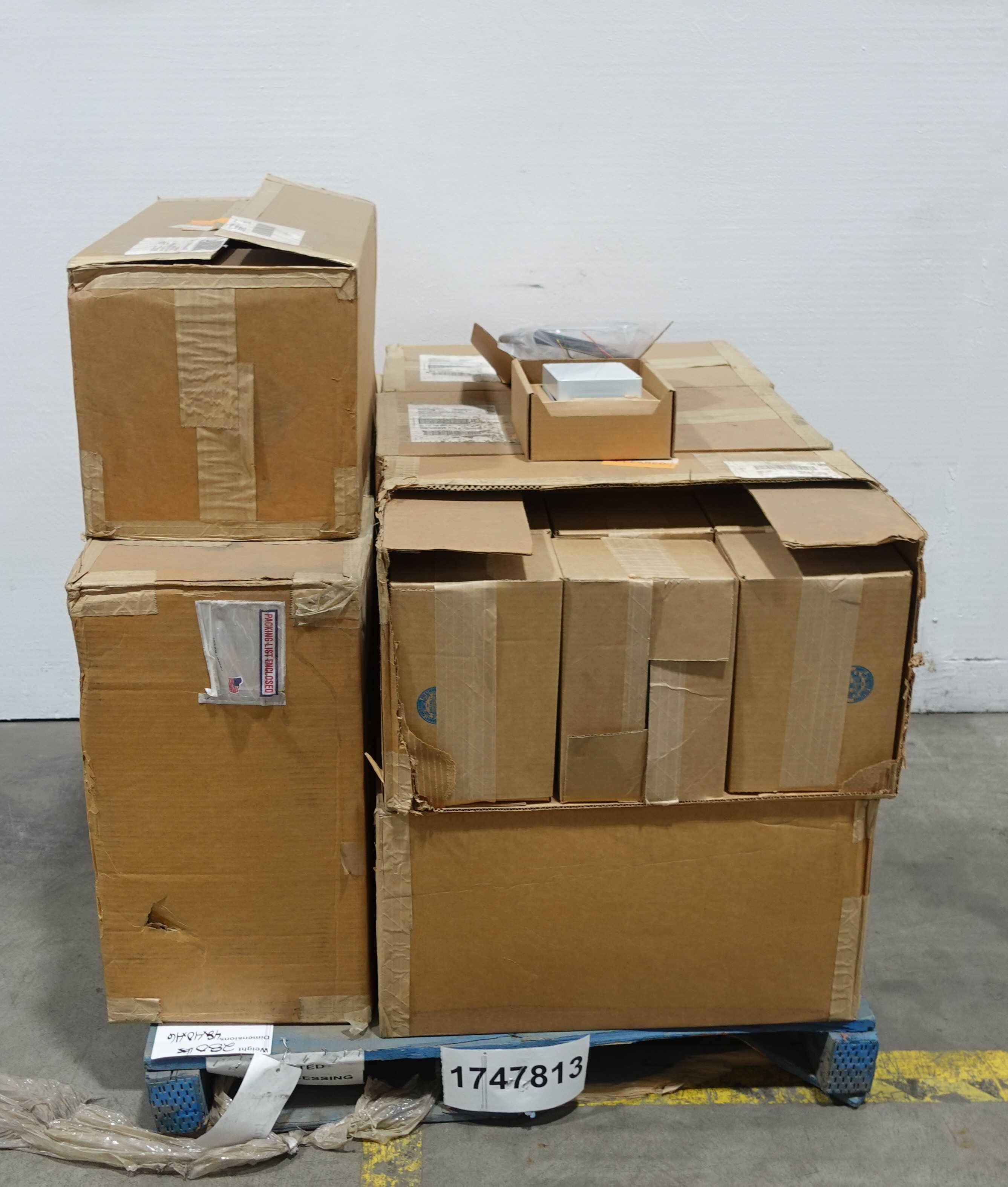 SKU 1747813 - PALLET OF FIELD INTELL SMART MONITORING SOLUTIONS COMMUNICATION MODULES, NEW IN BOX - PLC MODULES