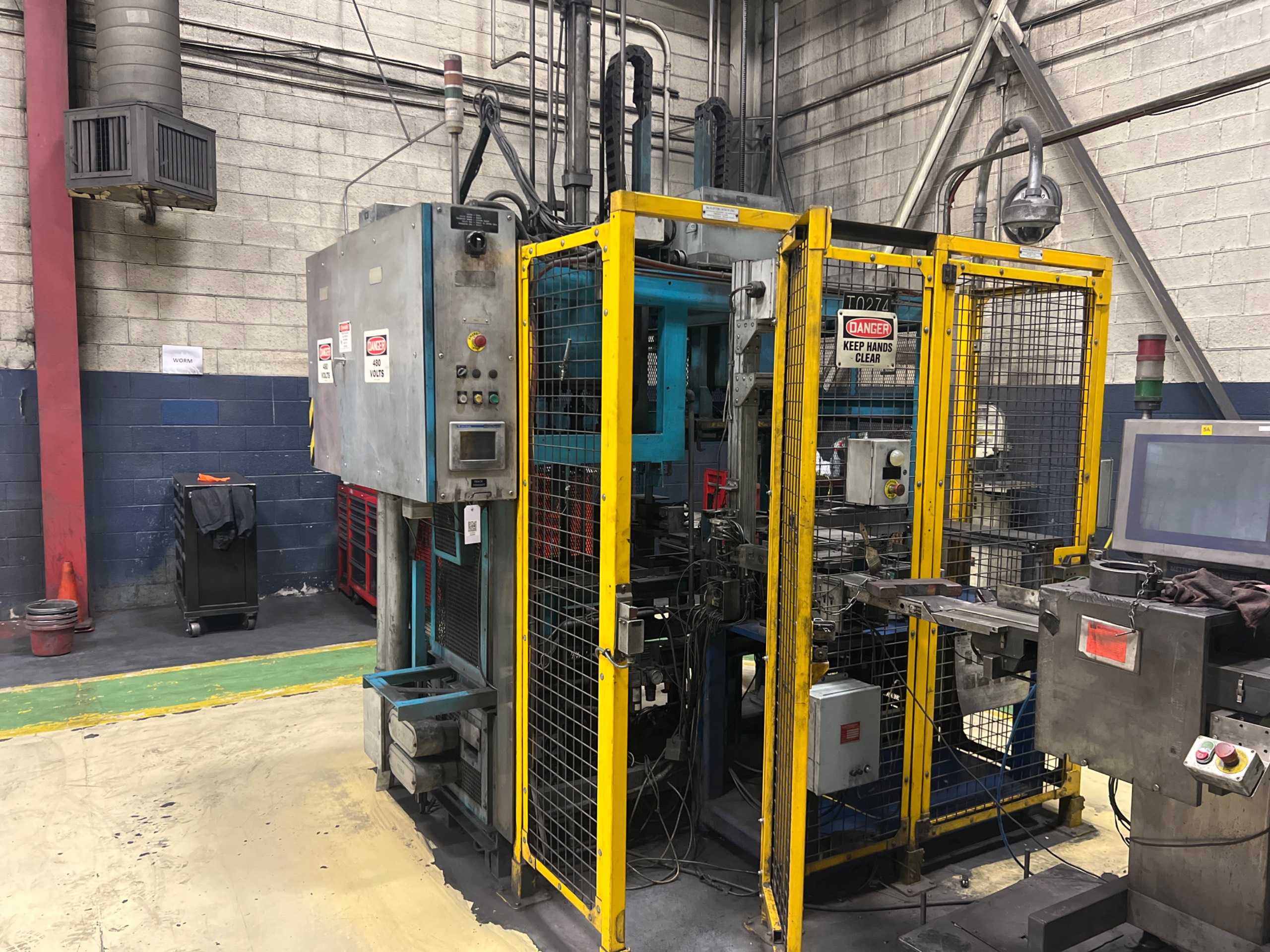 MCALISTER DESIGN ROBOT UNLOADER - PARTS LOADER