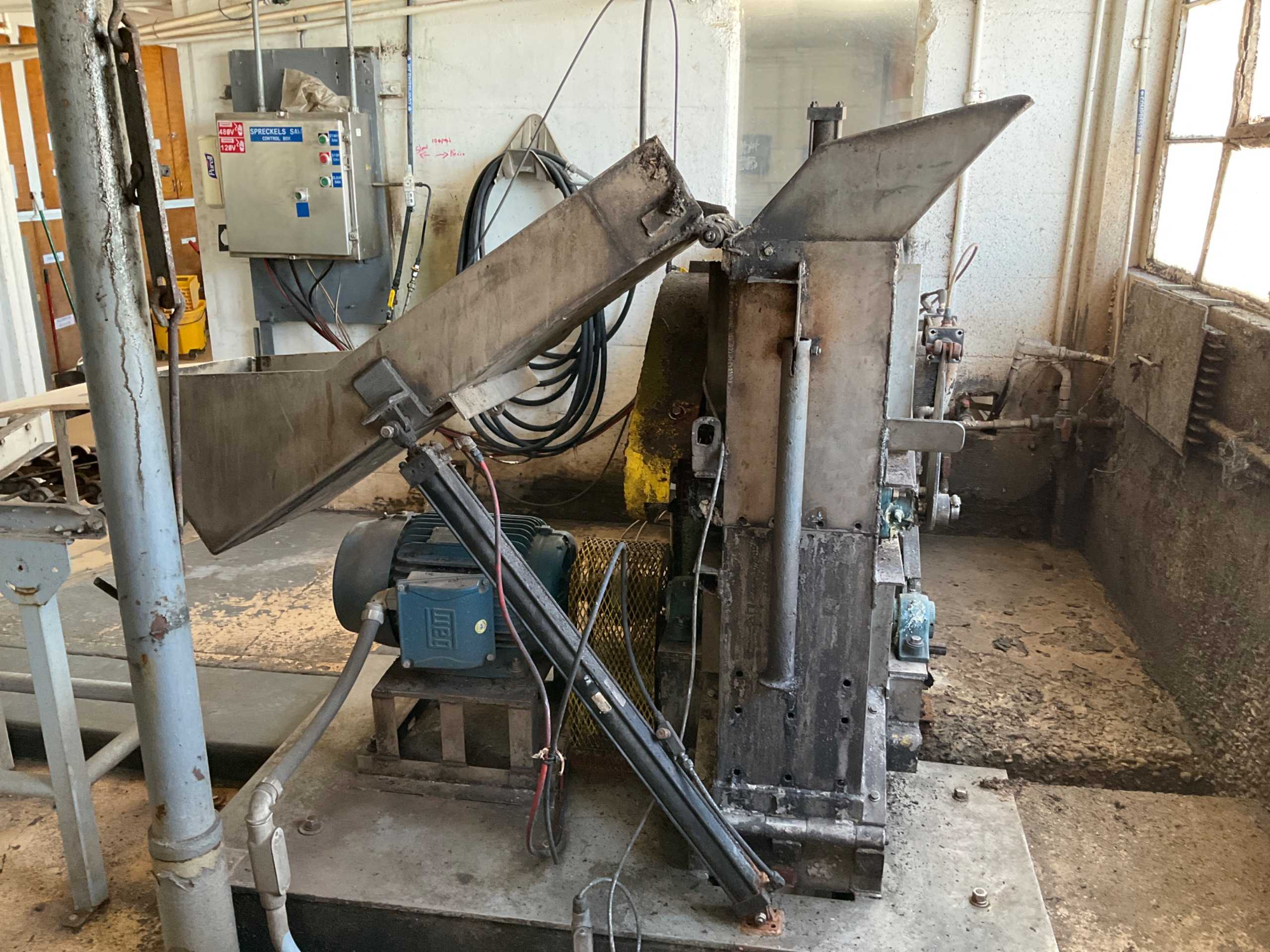 BEET SLICING SAW - SLICER