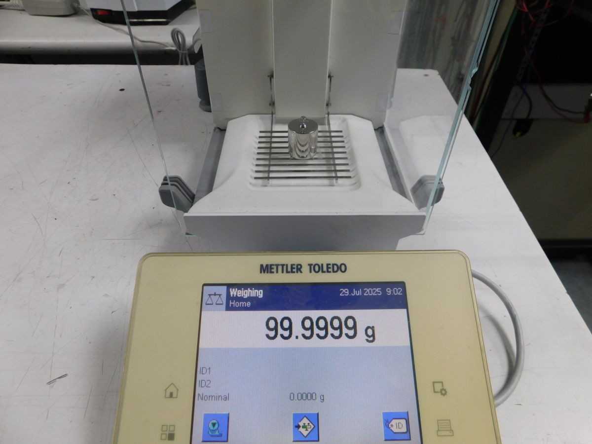 METTLER TOLEDO XSE204 PRECISION SCALES, 220 G CAPACITY, 0.1 MG READABILITY - LAB & SCIENTIFIC