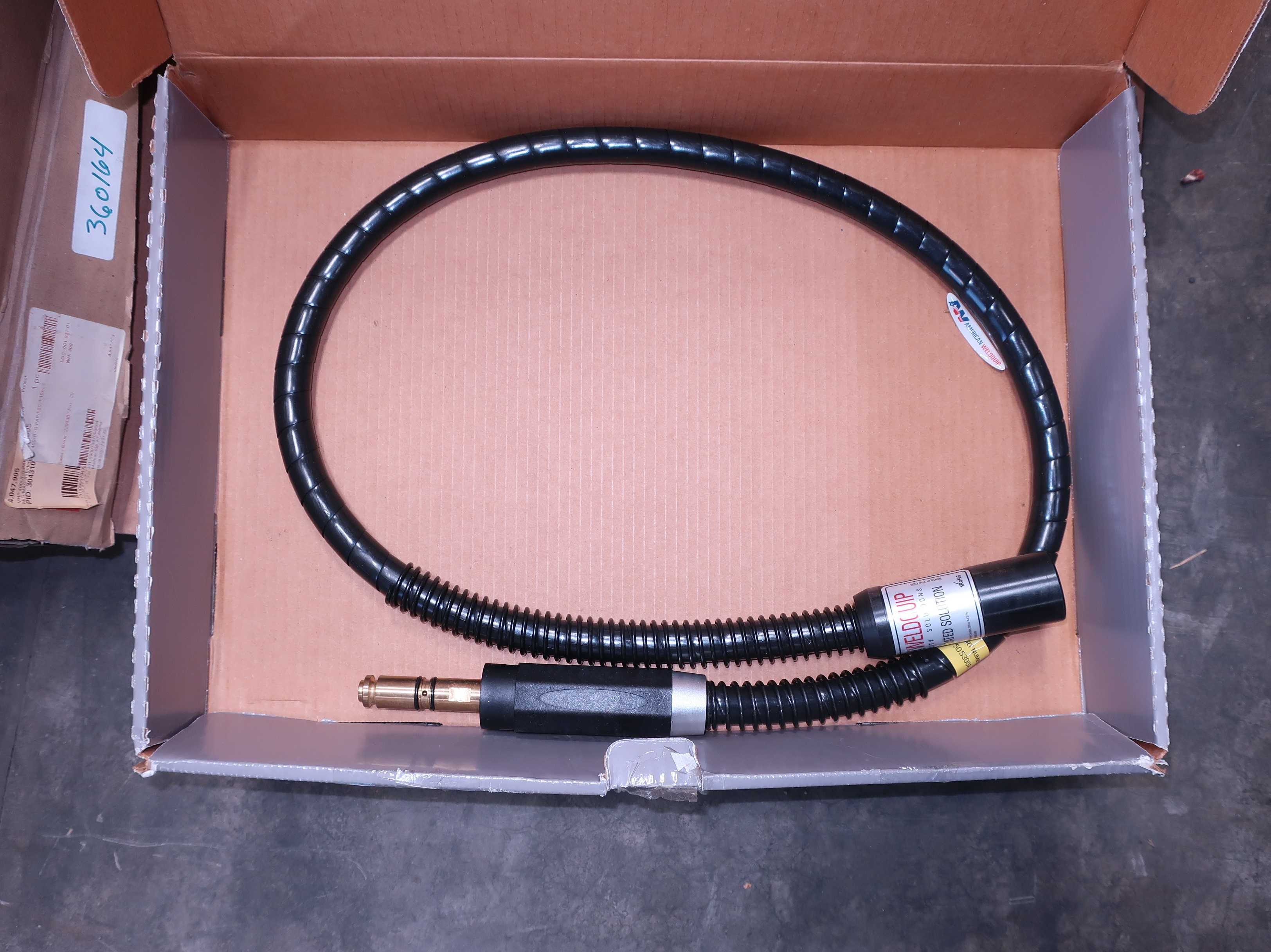 PALLET OF ASSORTED WELDING - WELDING EQUIPMENT