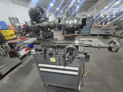 ROYAL OAK RO BENCH GRINDER WITH FIXTURE SUPPORT AND CABINET (5-1/2" MAX DIA.) - BENCH GRINDERS