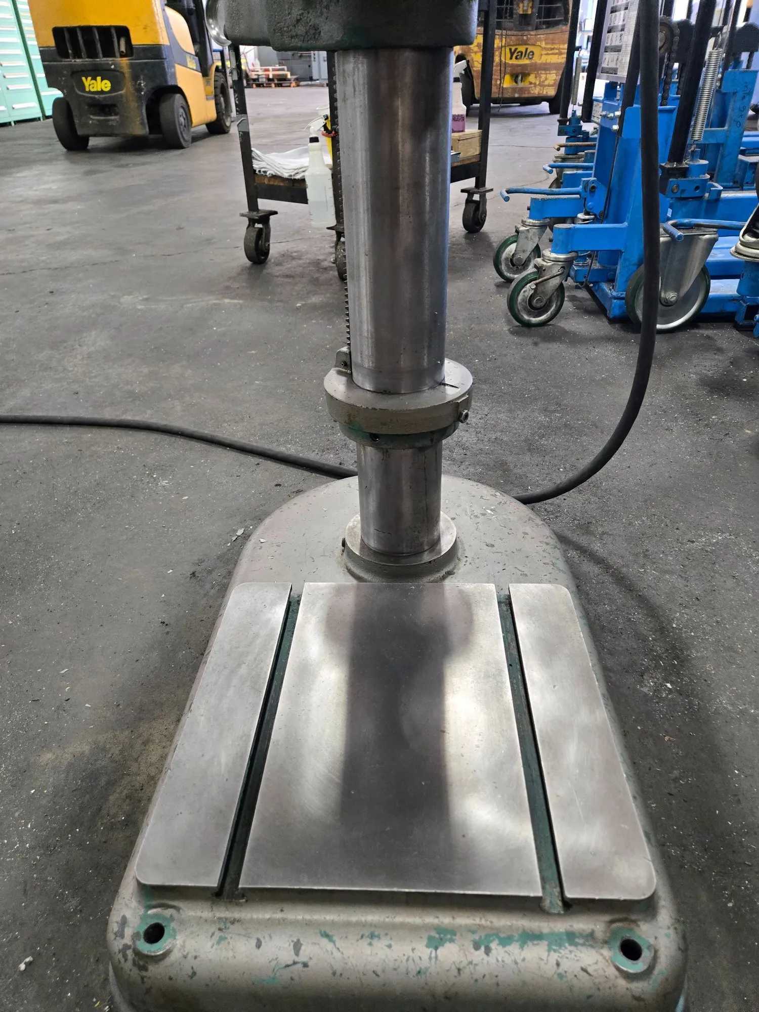 POWERMATIC 20" VARIABLE SPEED FLOOR MODEL DRILL PRESS, MODEL 1200 WITH POWER DOWN FEED - UPRIGHT DRILL PRESSES