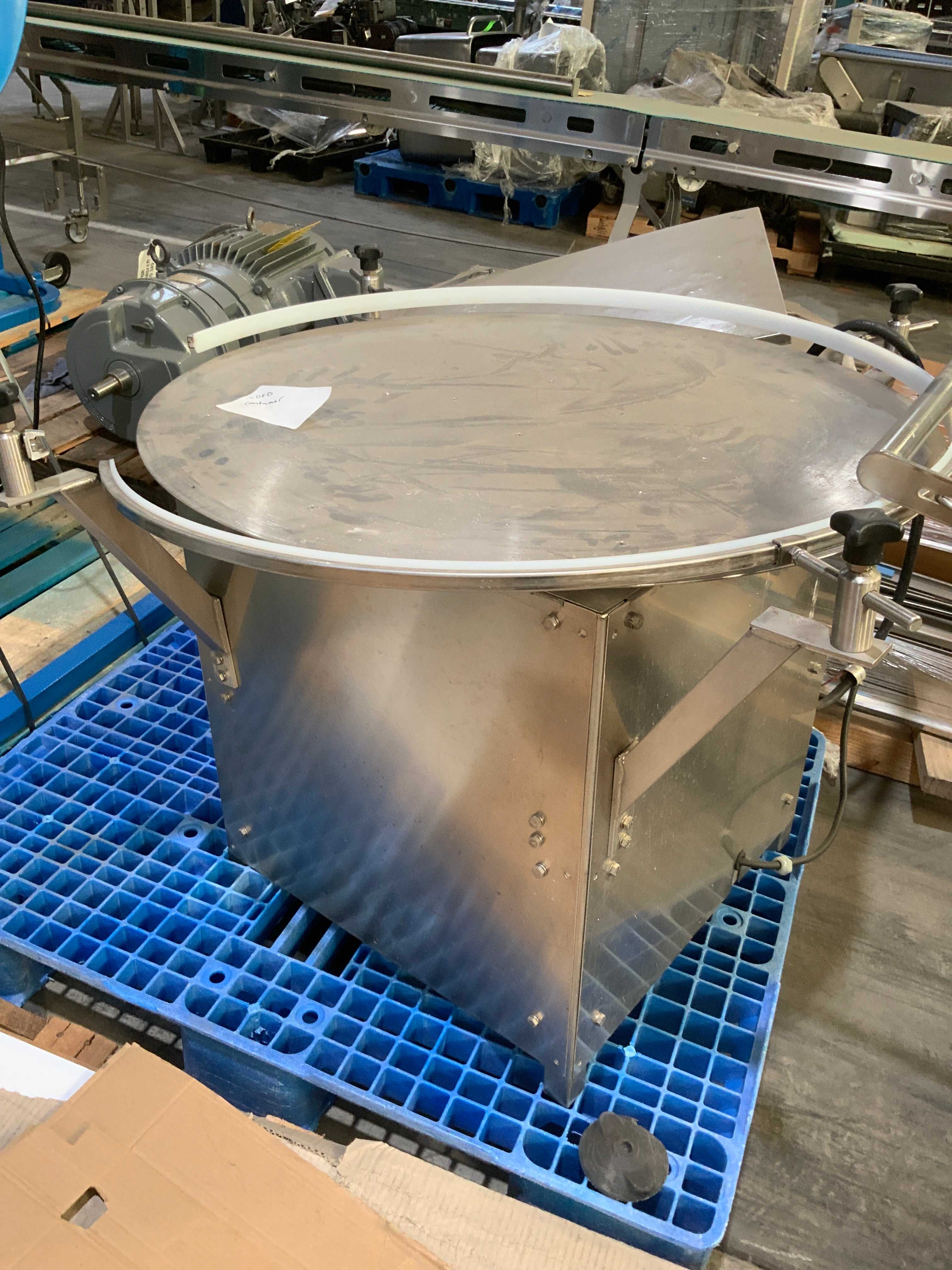 POWERED ROTATING TABLE