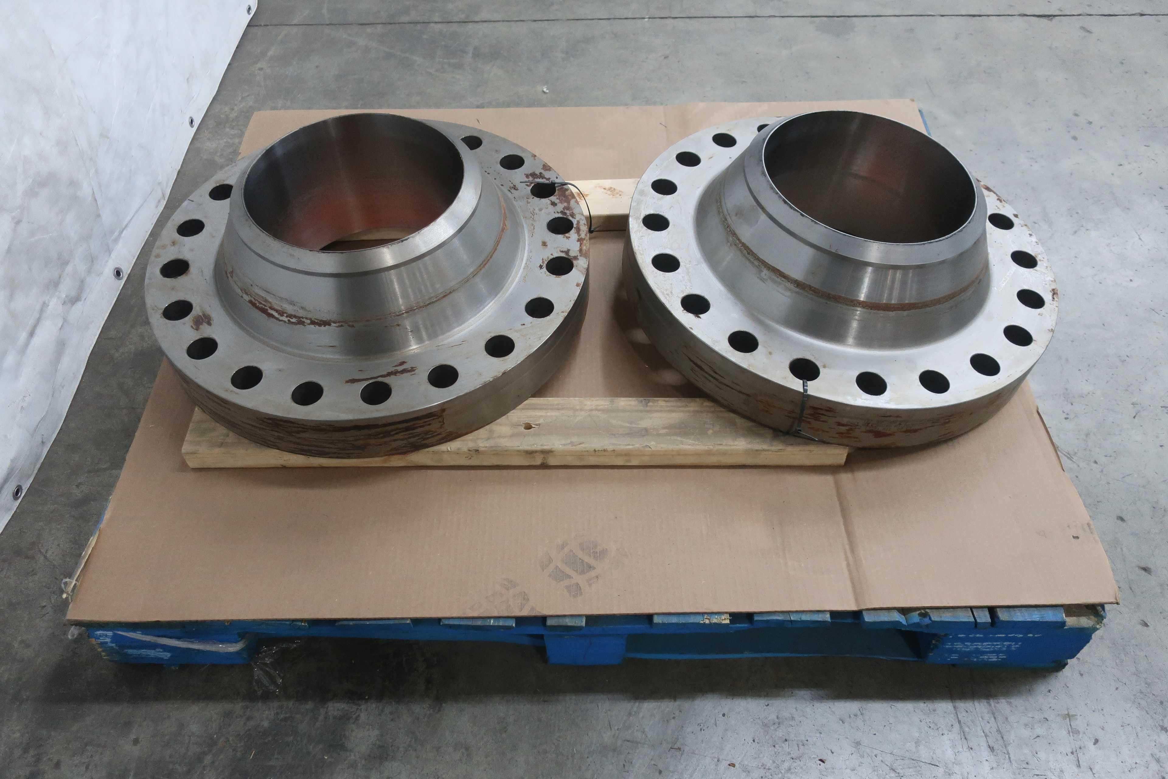 LOT OF 2 STEEL PIPE FLANGES, 12 IN - PIPE & TUBE FITTINGS