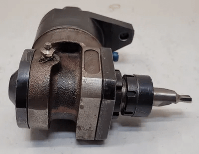 MAZAK VDI 40 RIGHT ANGLE LIVE TOOL HOLDER 8-3/4” OAL, 6-3/4” WIDTH - MACHINE TOOLING