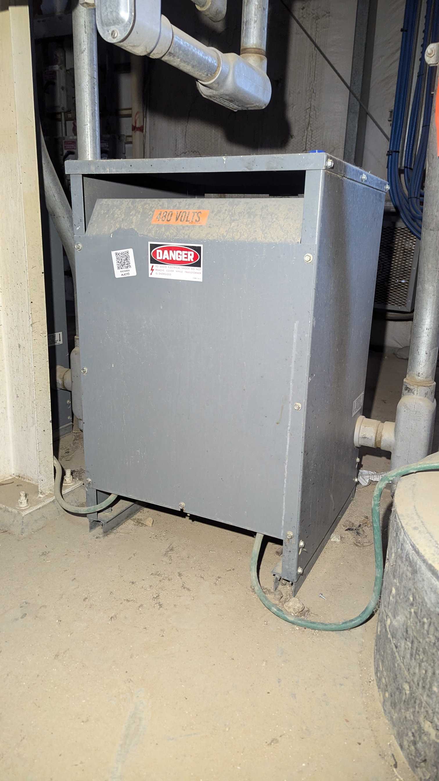 SQUARE D 30T3HB 30 KVA POWER TRANSFORMER - POWER TRANSFORMERS