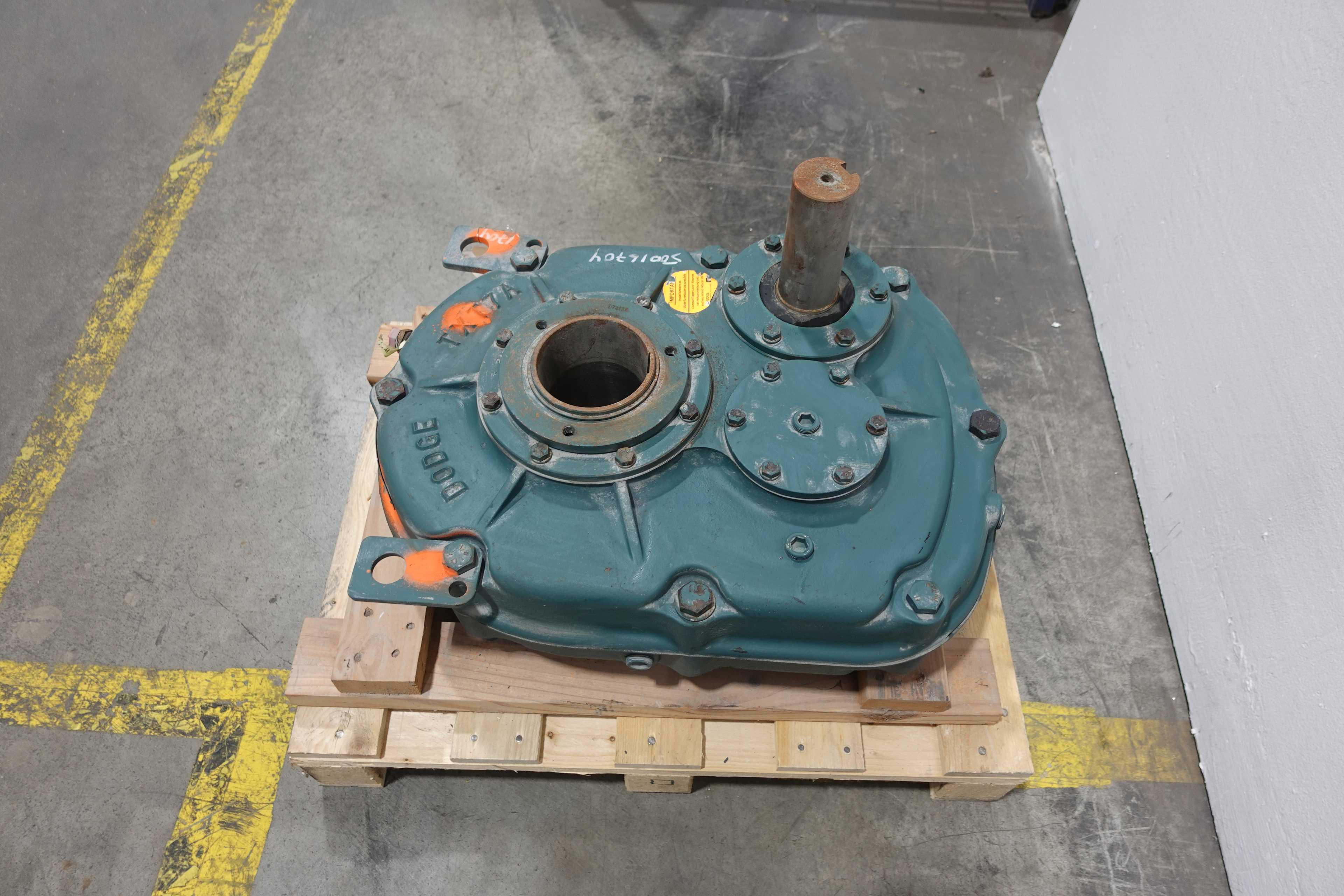 DODGE TXT725T RIGHT ANGLE GEAR REDUCER - SHAFT MOUNT GEAR REDUCER