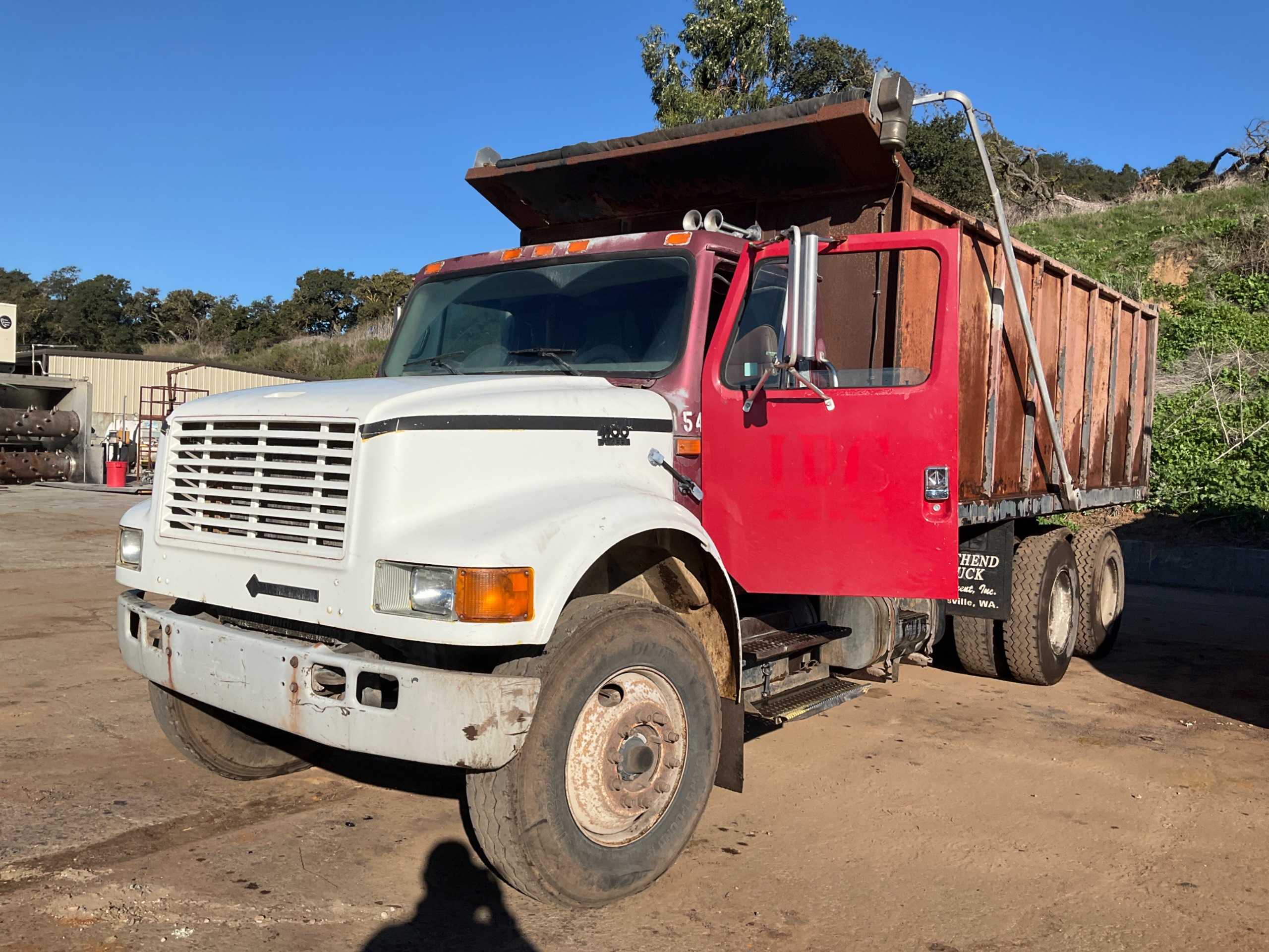 1997 INTERNATIONAL 4900 6X4 DUMP TRUCK - DUMP TRUCK