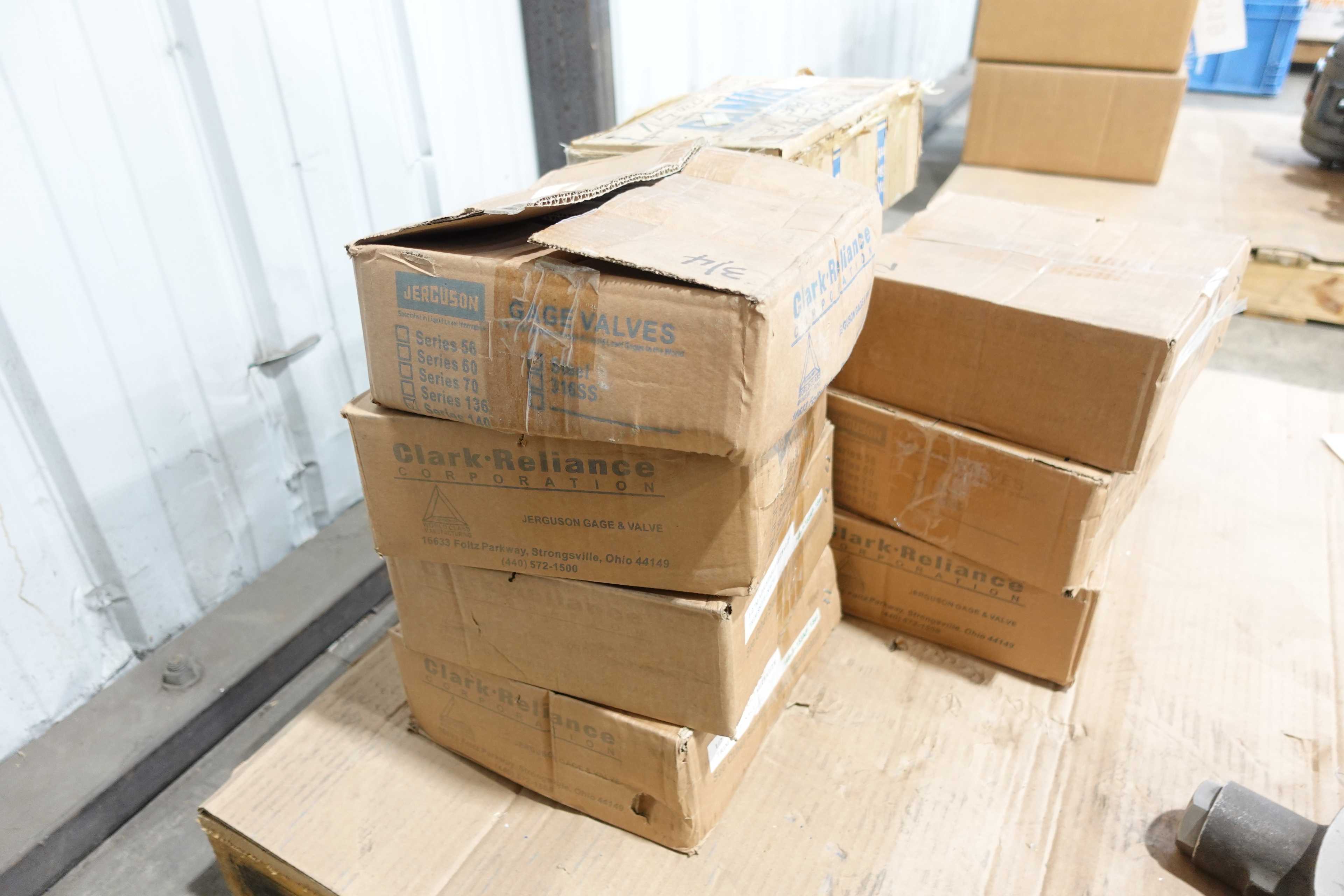SKU 1079616 - LOT OF ASSORTED 3/4" GAUGE VALVES - VALVES