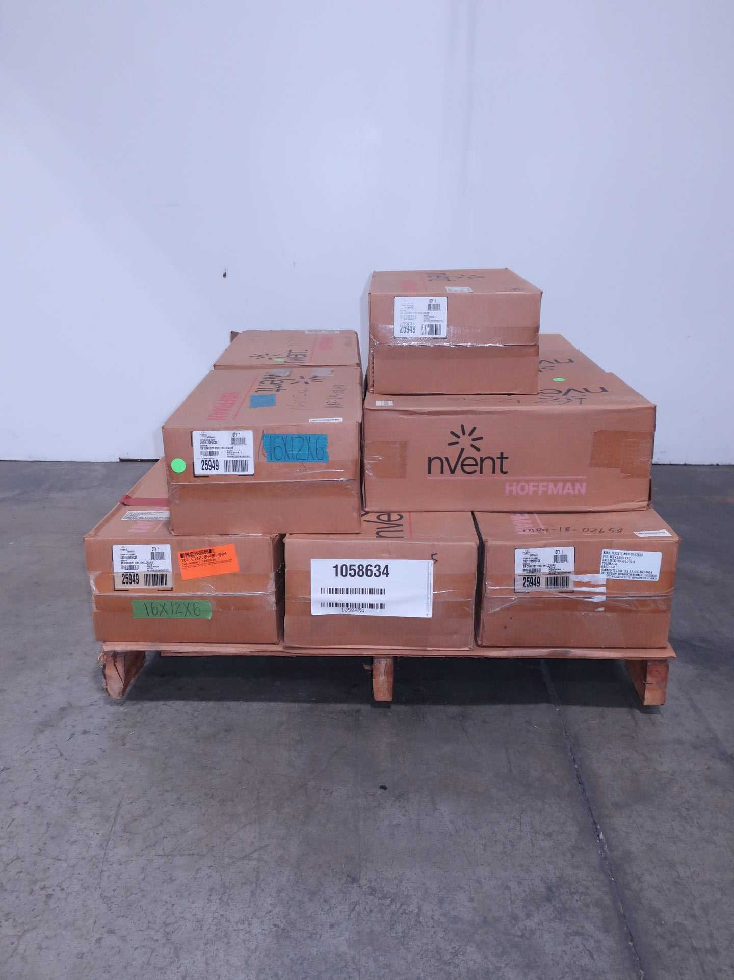 SKU 1058634 - PALLET OF HOMMAN SS CONCEPT EMC ENCLOSURES - ELECTRICAL ENCLOSURES