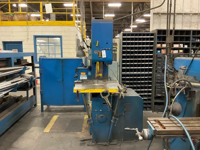 DOALL V-26 VERTICAL BAND SAW - undefined