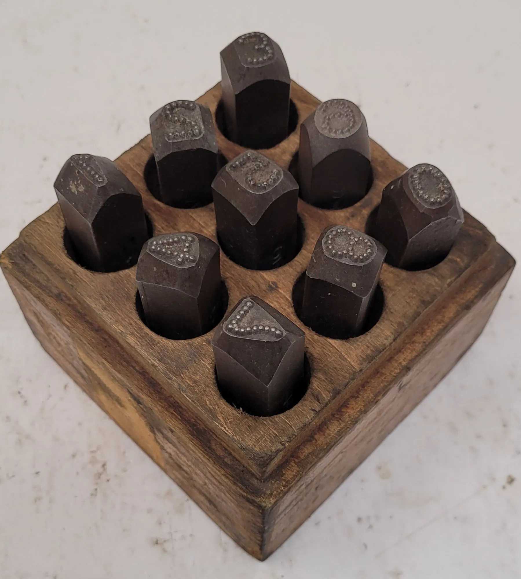 GEORGE SCHMIDT INC HI-LOY 3/8" STAMP SET, 9 PIECE, 0-8 # WITH WOODEN BOX - MACHINE TOOLING