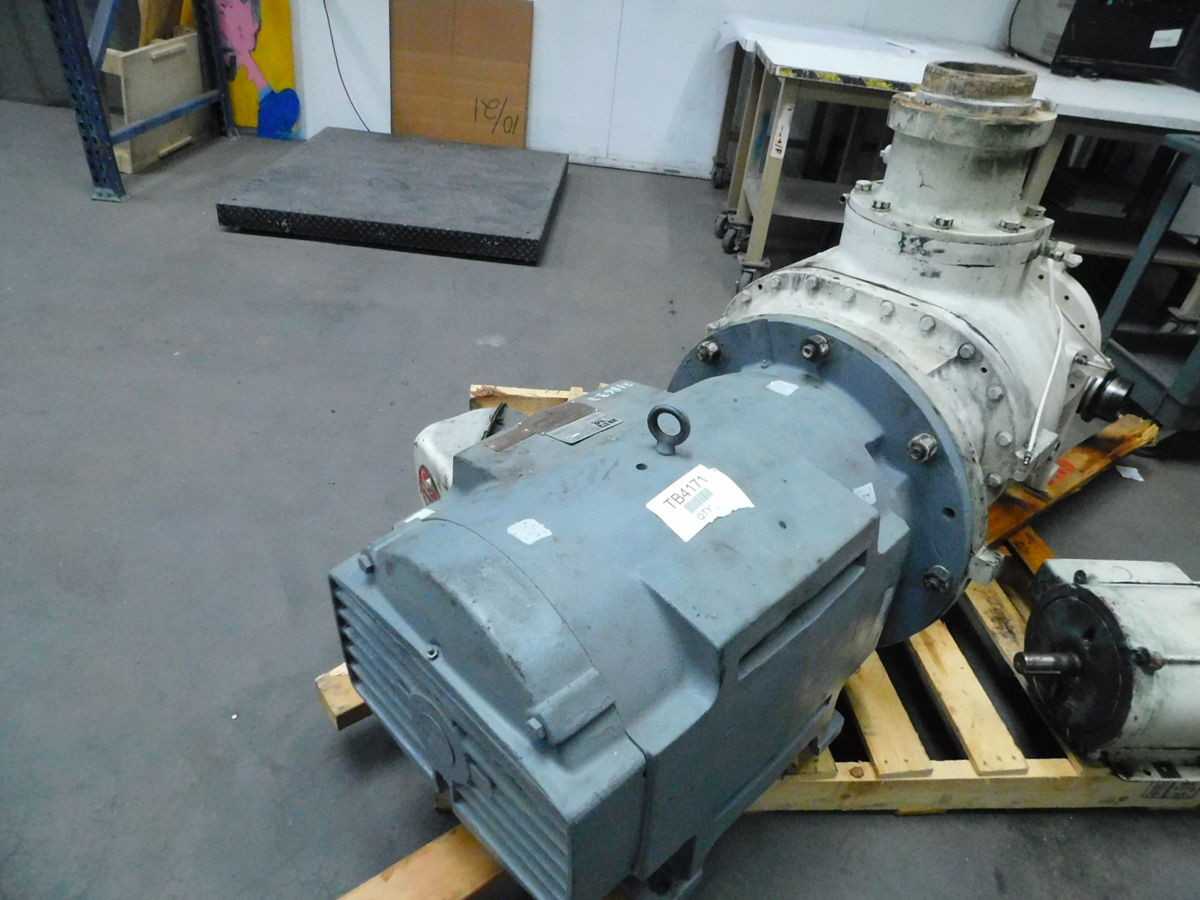 B&M 217SSQ002 AIR COMPRESSOR WITH 125 HP MOTOR - AIR COMPRESSORS