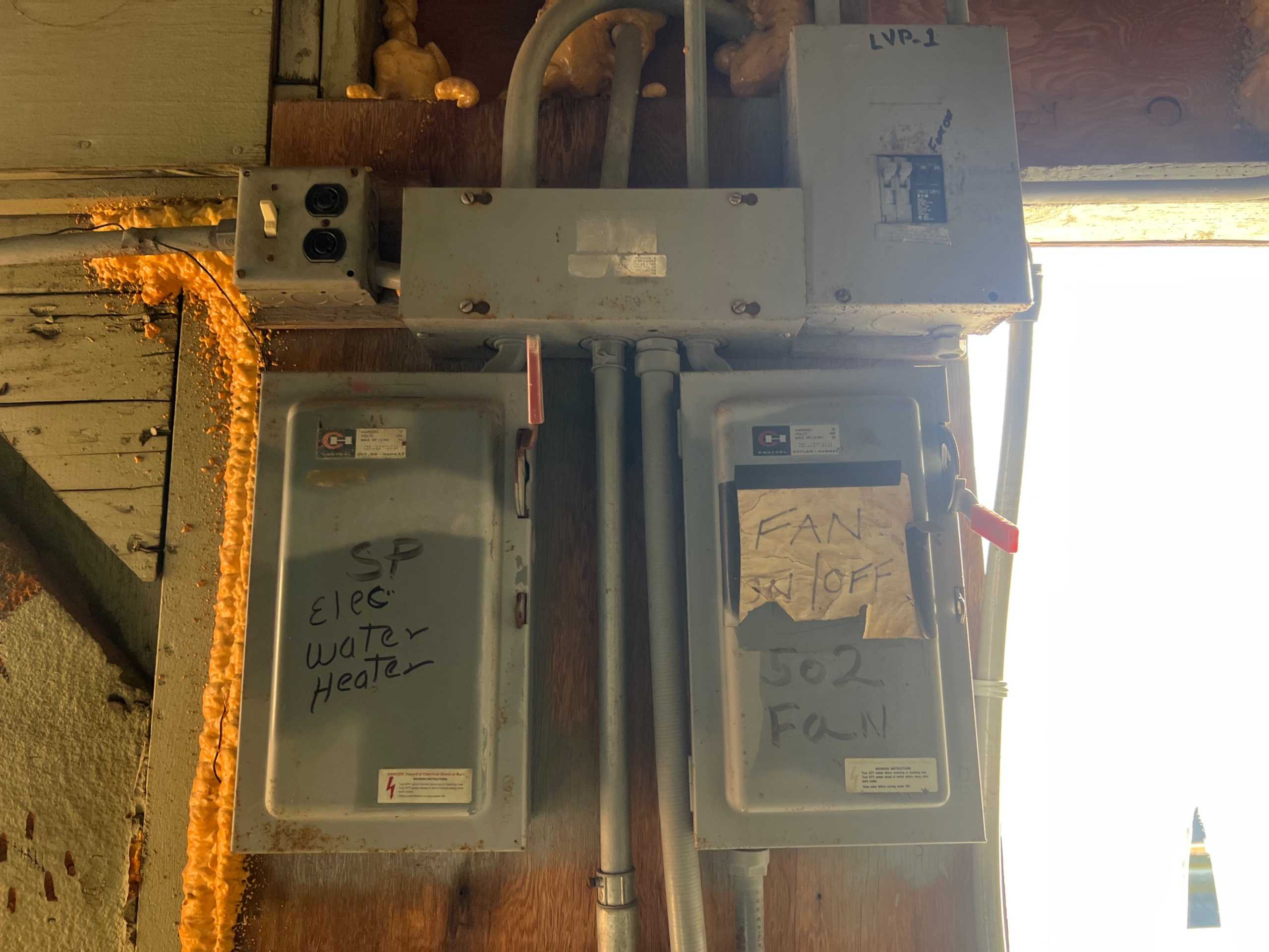 BULK QTY OF AUTOMATION & CONTROLS - AUTOMATION & CONTROLS