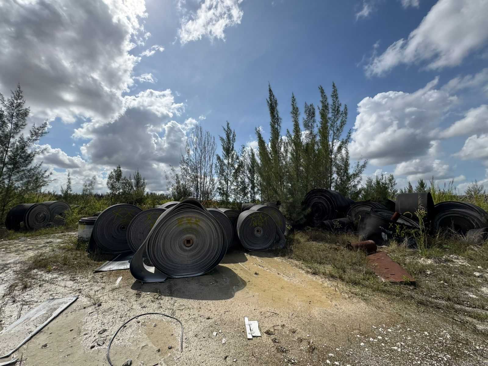 BULK QTY OF CONVEYOR BELTS - CONVEYOR PARTS