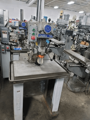 CLAUSING 1666 DUAL SPINDLE DRILL PRESS ON PRODUCTION TABLE - UPRIGHT DRILL PRESSES